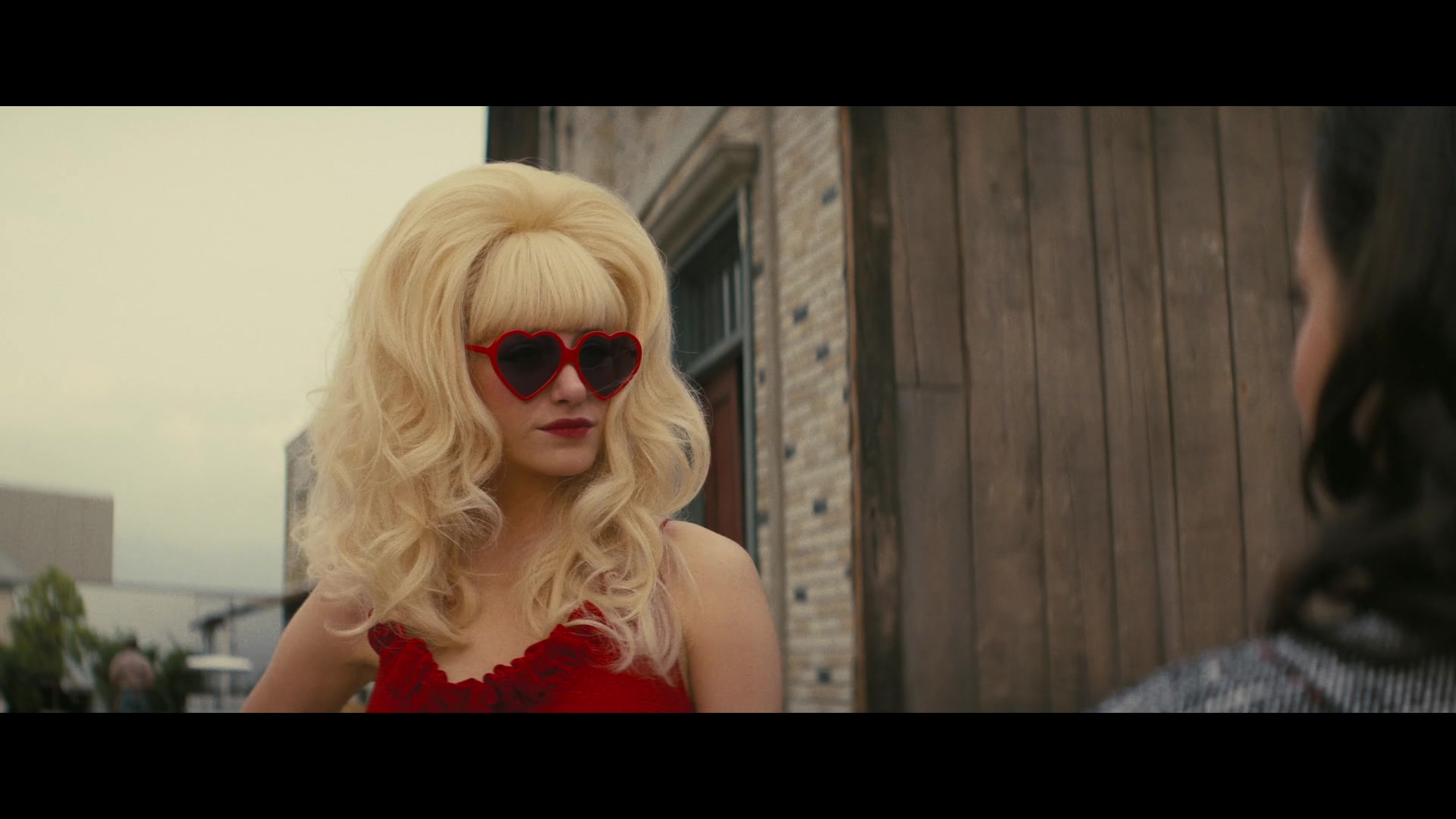 Angelyne_S01E02_Gods_and_Fairies_1080p_ERW_004406.jpg