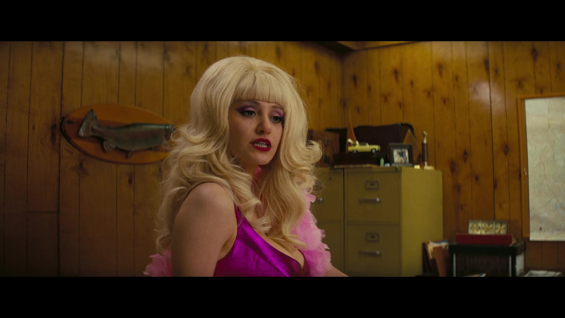 Angelyne_S01E02_Gods_and_Fairies_1080p_ERW_004852.jpg