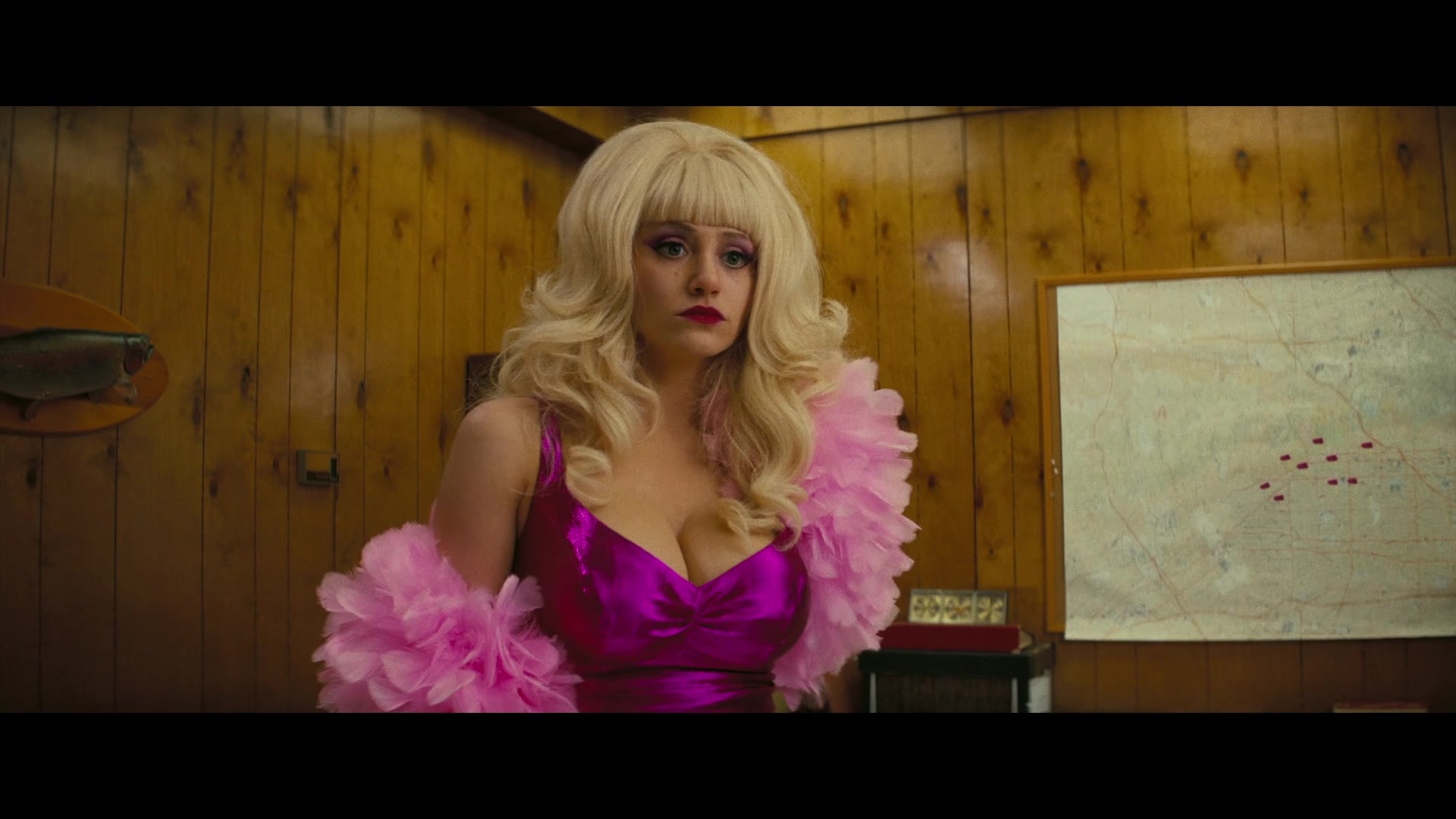 Angelyne_S01E02_Gods_and_Fairies_1080p_ERW_004943.jpg