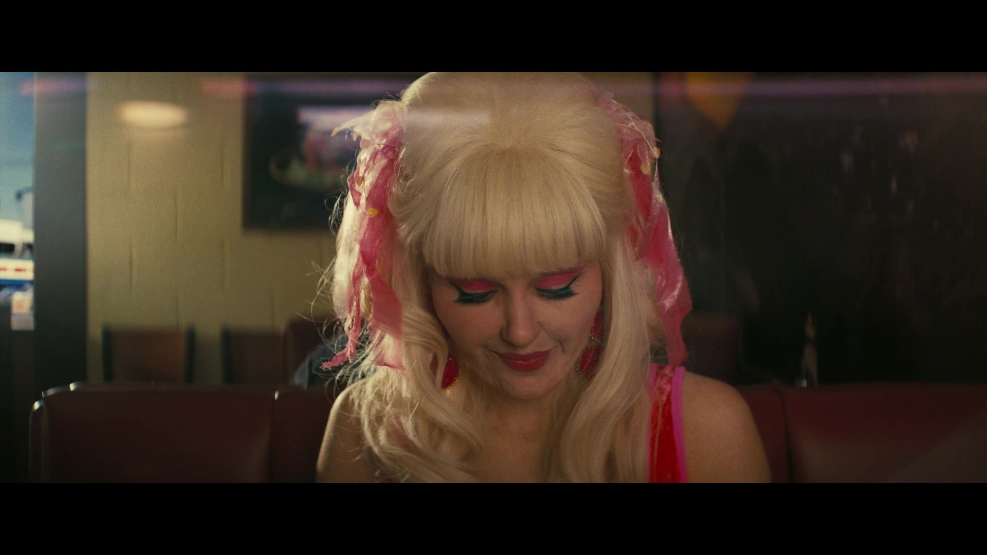 Angelyne_S01E02_Gods_and_Fairies_1080p_ERW_005792.jpg