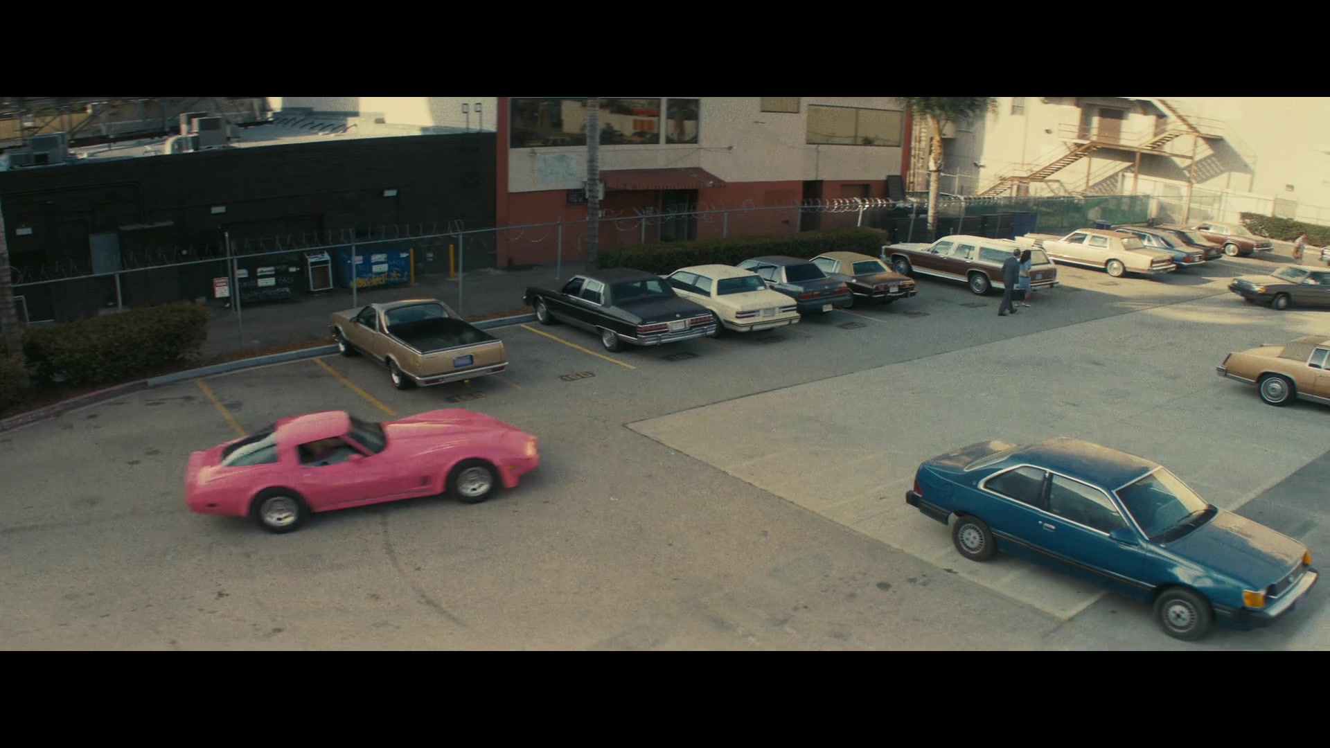Angelyne_S01E03_Glow_in_the_Dark_Queen_of_the_Universe_1080p_ERW_000644.jpg