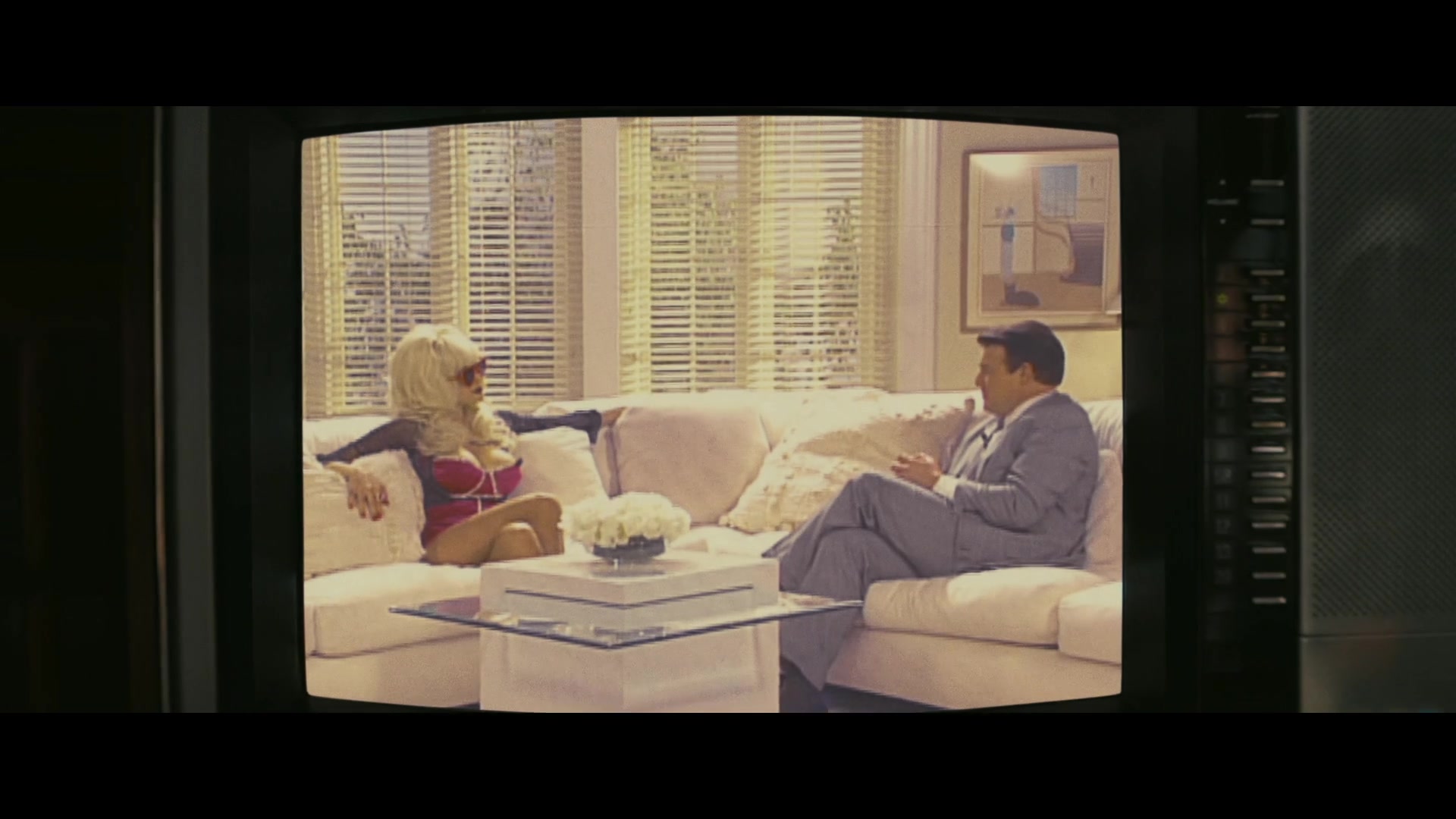 Angelyne_S01E03_Glow_in_the_Dark_Queen_of_the_Universe_1080p_ERW_001055.jpg