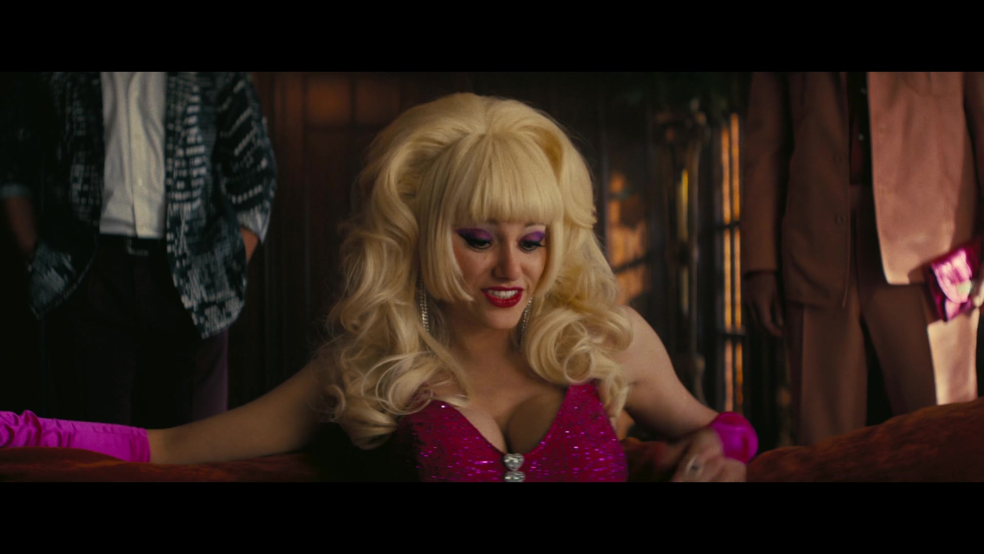 Angelyne_S01E03_Glow_in_the_Dark_Queen_of_the_Universe_1080p_ERW_001447.jpg