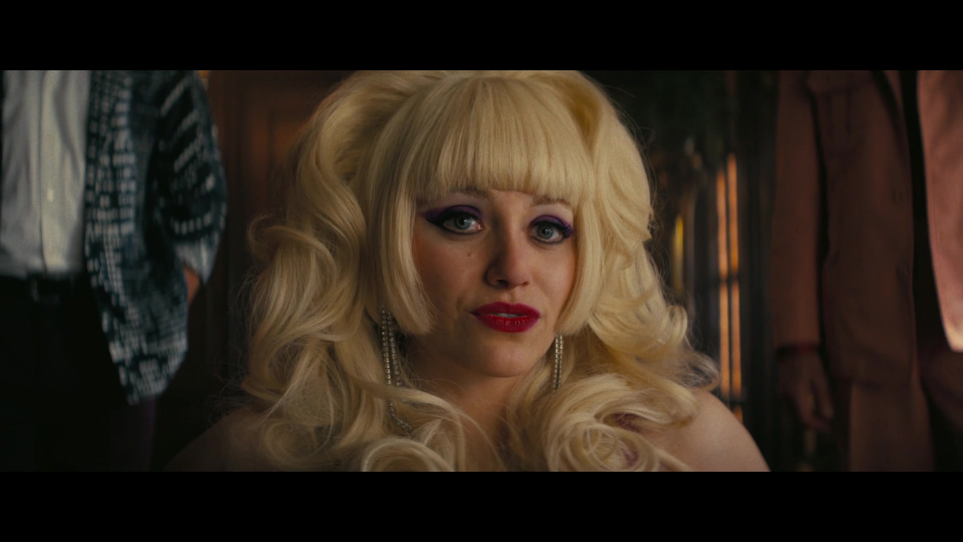 Angelyne_S01E03_Glow_in_the_Dark_Queen_of_the_Universe_1080p_ERW_001490.jpg
