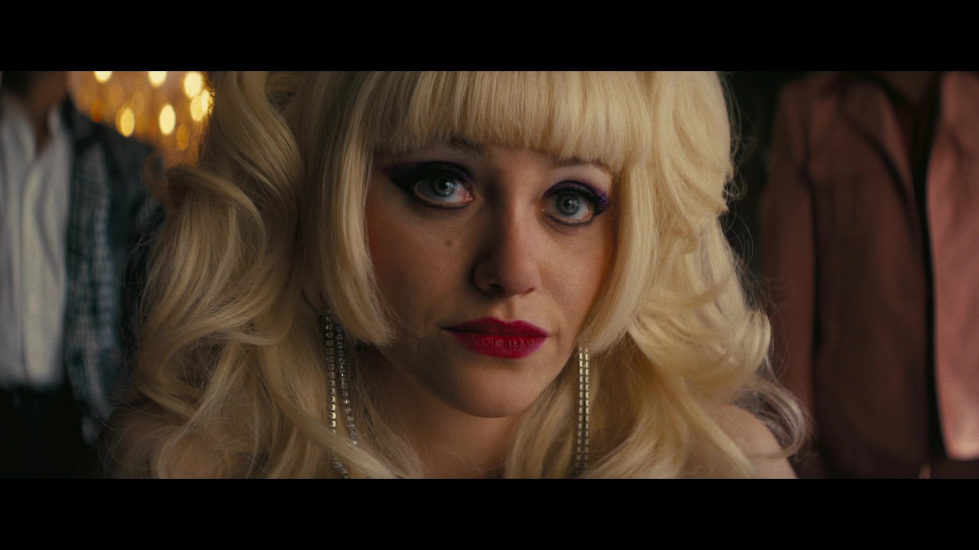 Angelyne_S01E03_Glow_in_the_Dark_Queen_of_the_Universe_1080p_ERW_001600.jpg