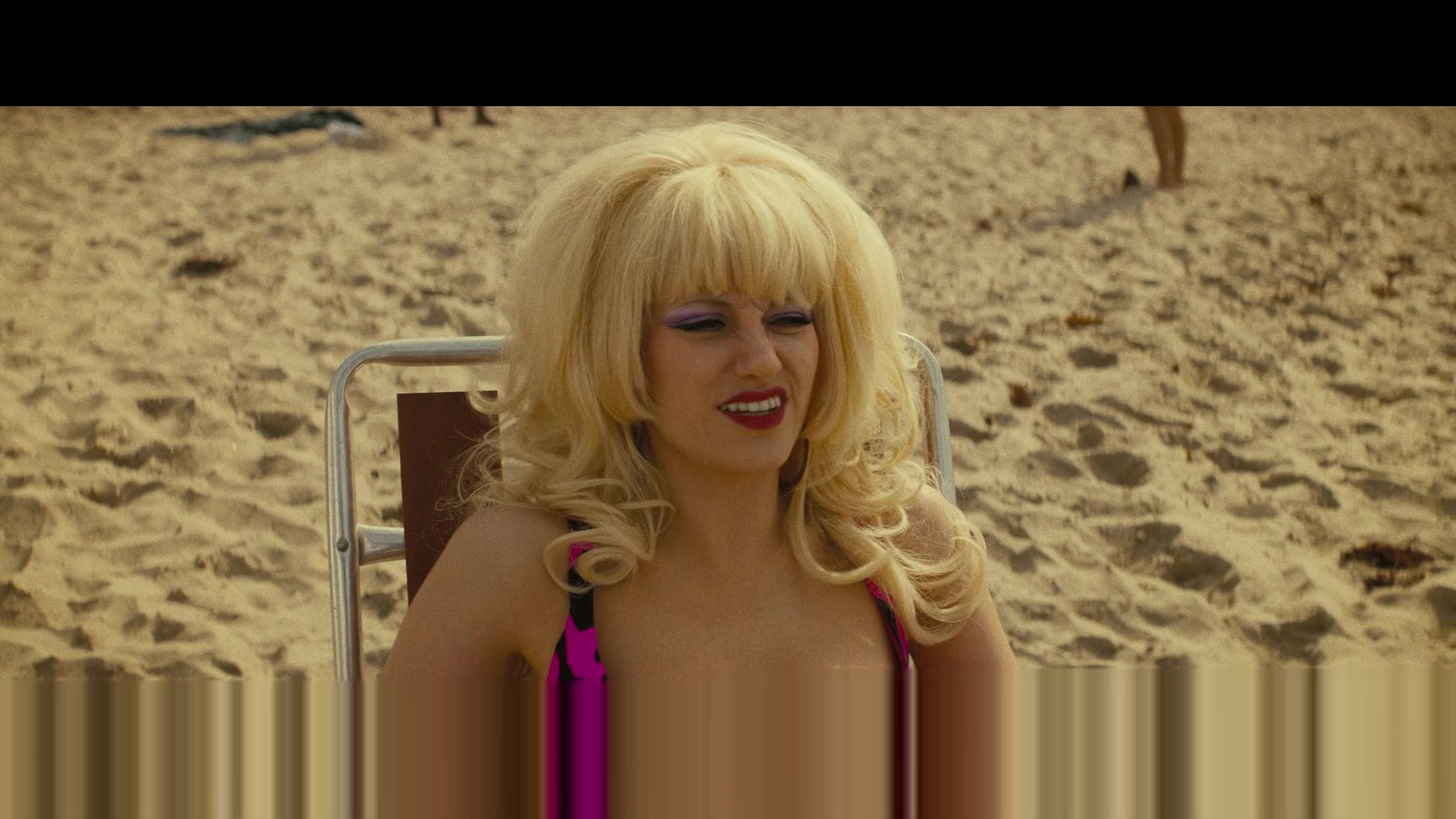 Angelyne_S01E03_Glow_in_the_Dark_Queen_of_the_Universe_1080p_ERW_001713.jpg