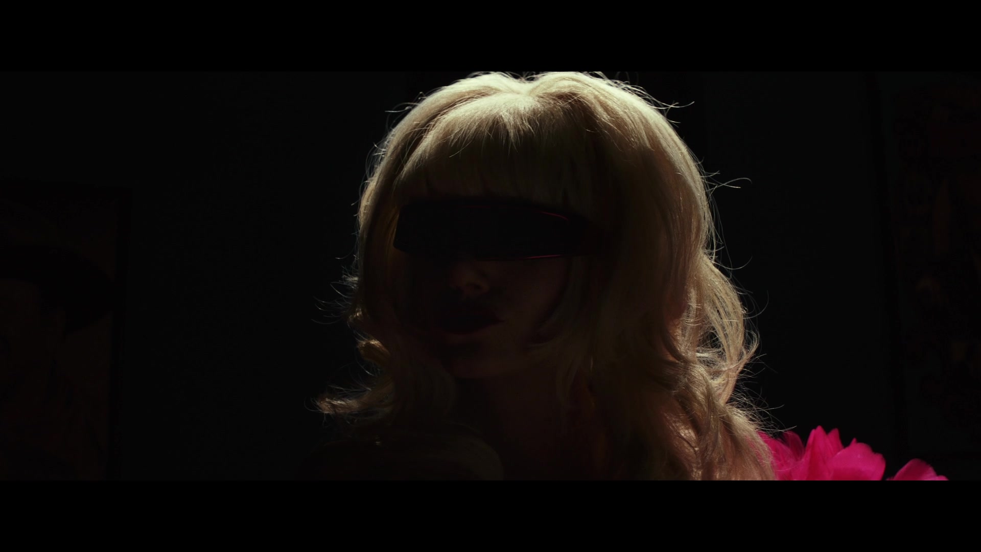Angelyne_S01E03_Glow_in_the_Dark_Queen_of_the_Universe_1080p_ERW_002666.jpg