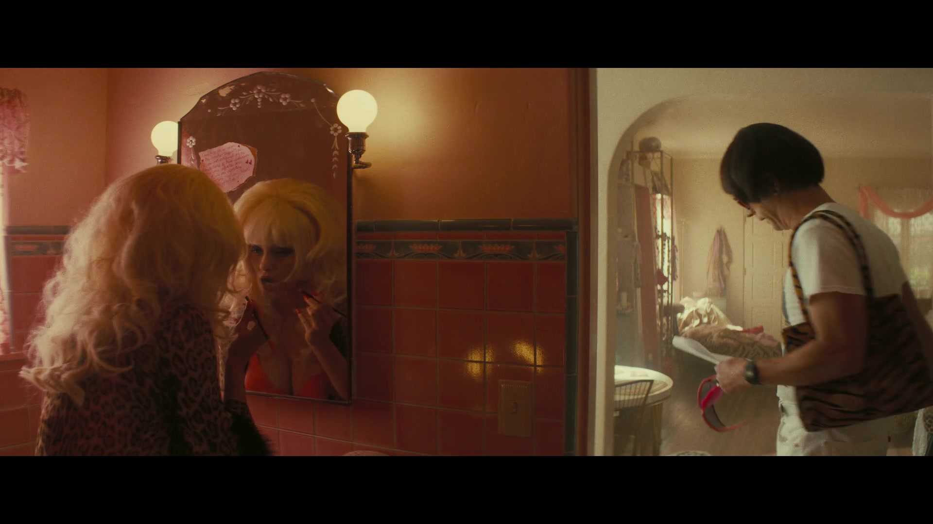 Angelyne_S01E03_Glow_in_the_Dark_Queen_of_the_Universe_1080p_ERW_002928.jpg