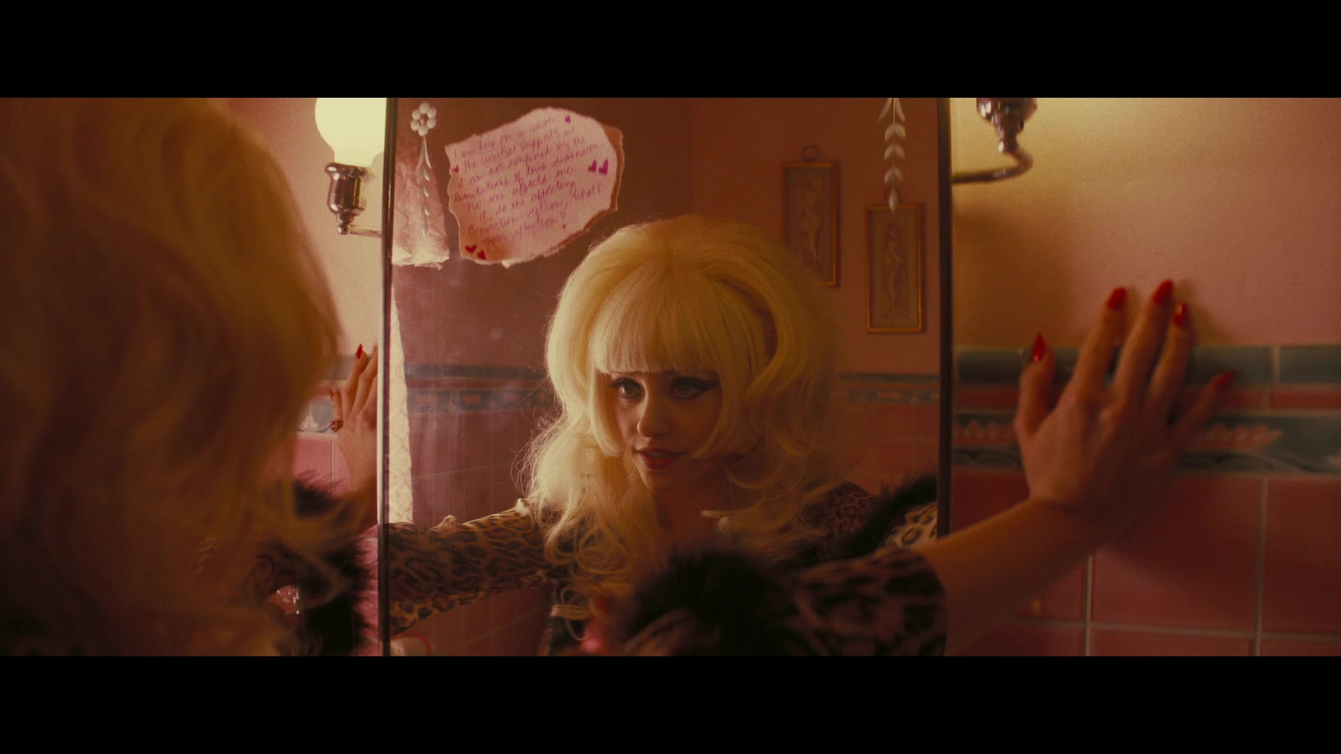 Angelyne_S01E03_Glow_in_the_Dark_Queen_of_the_Universe_1080p_ERW_003012.jpg