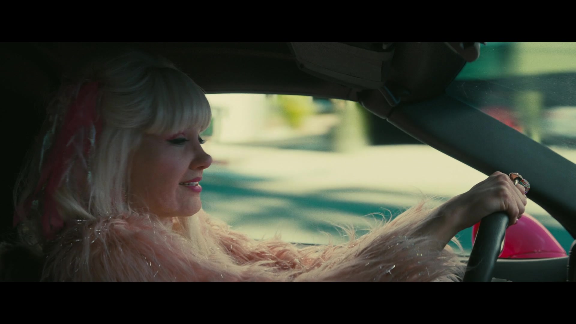 Angelyne_S01E03_Glow_in_the_Dark_Queen_of_the_Universe_1080p_ERW_004383.jpg