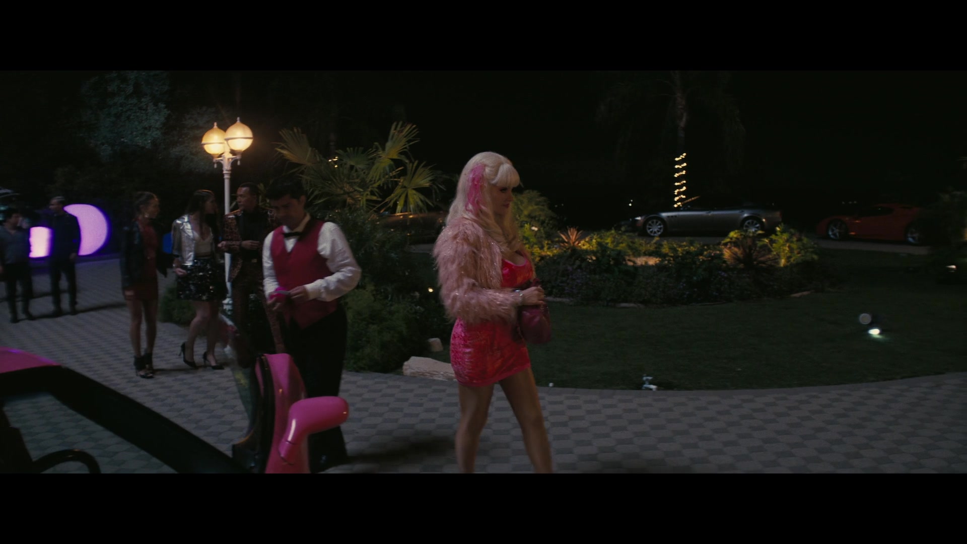 Angelyne_S01E03_Glow_in_the_Dark_Queen_of_the_Universe_1080p_ERW_004781.jpg