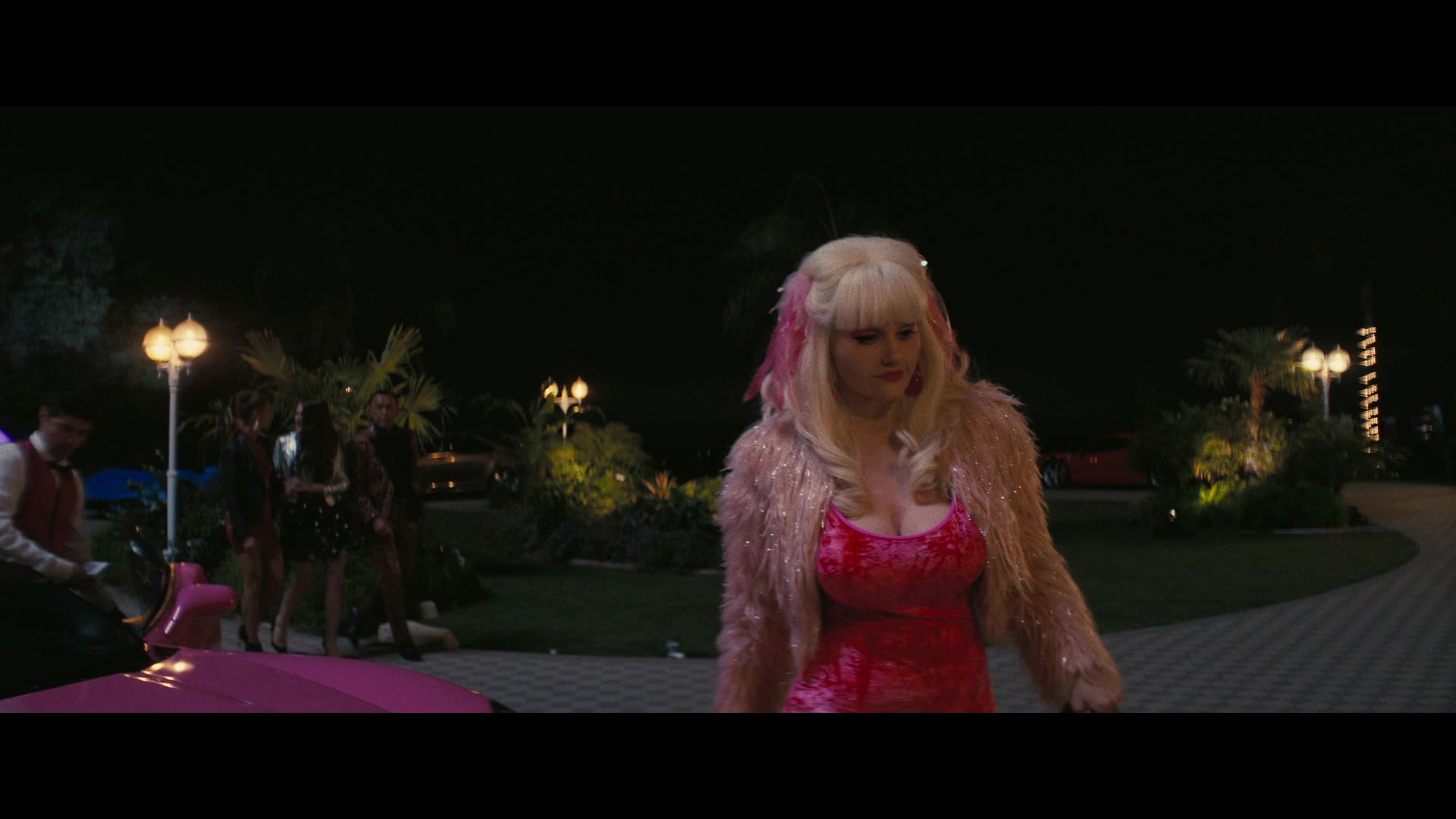 Angelyne_S01E03_Glow_in_the_Dark_Queen_of_the_Universe_1080p_ERW_004791.jpg