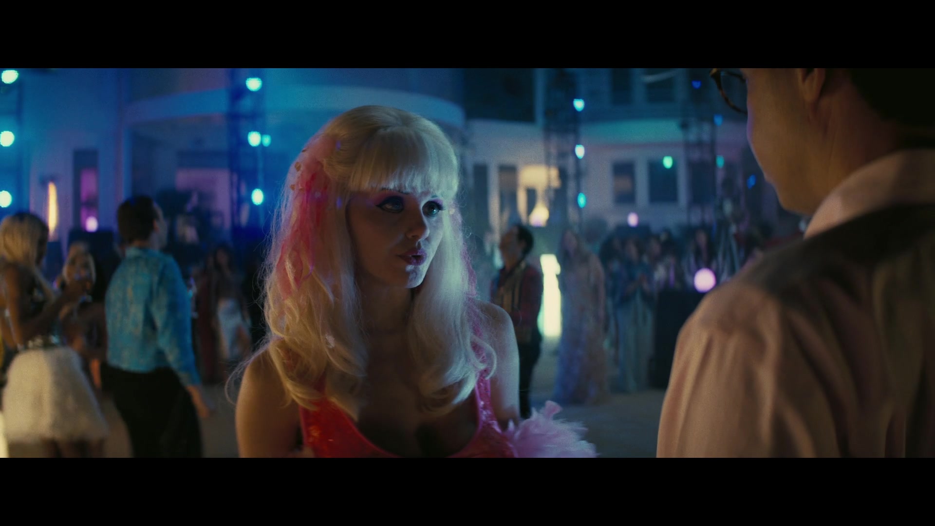 Angelyne_S01E03_Glow_in_the_Dark_Queen_of_the_Universe_1080p_ERW_005226.jpg