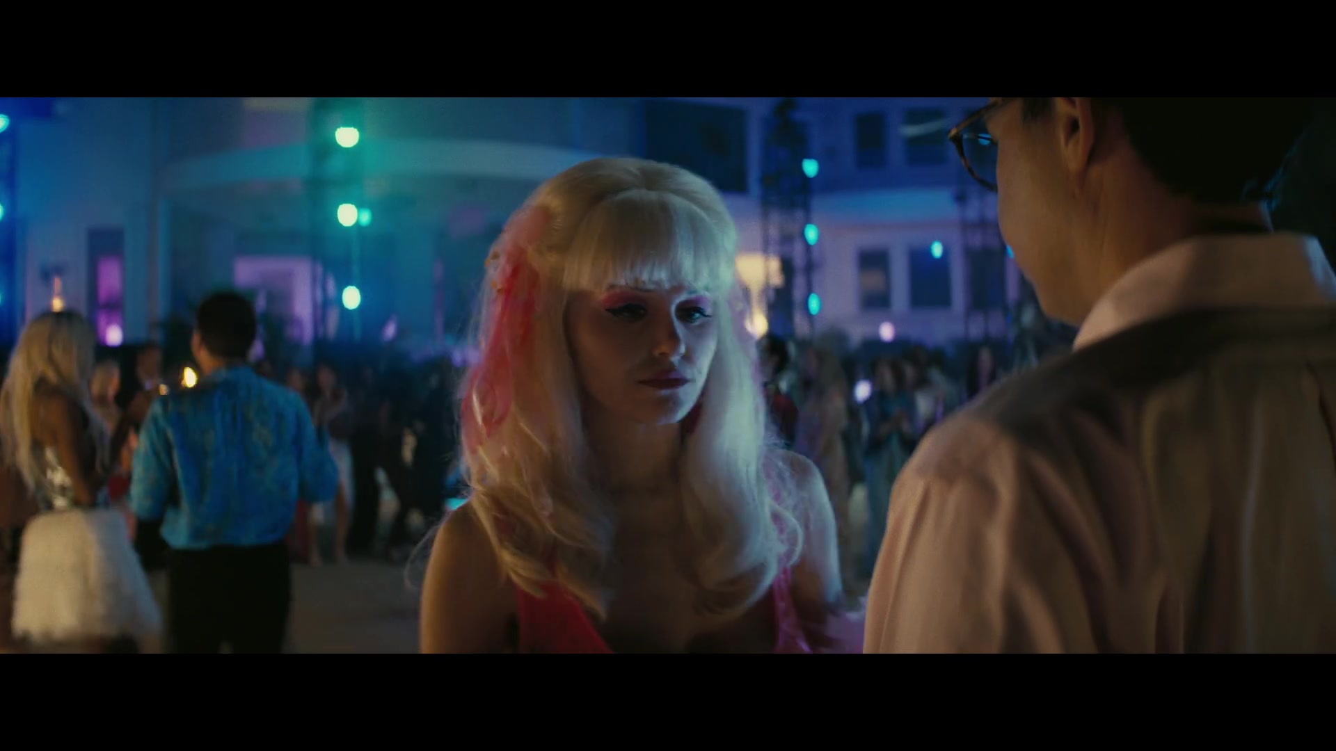 Angelyne_S01E03_Glow_in_the_Dark_Queen_of_the_Universe_1080p_ERW_005237.jpg