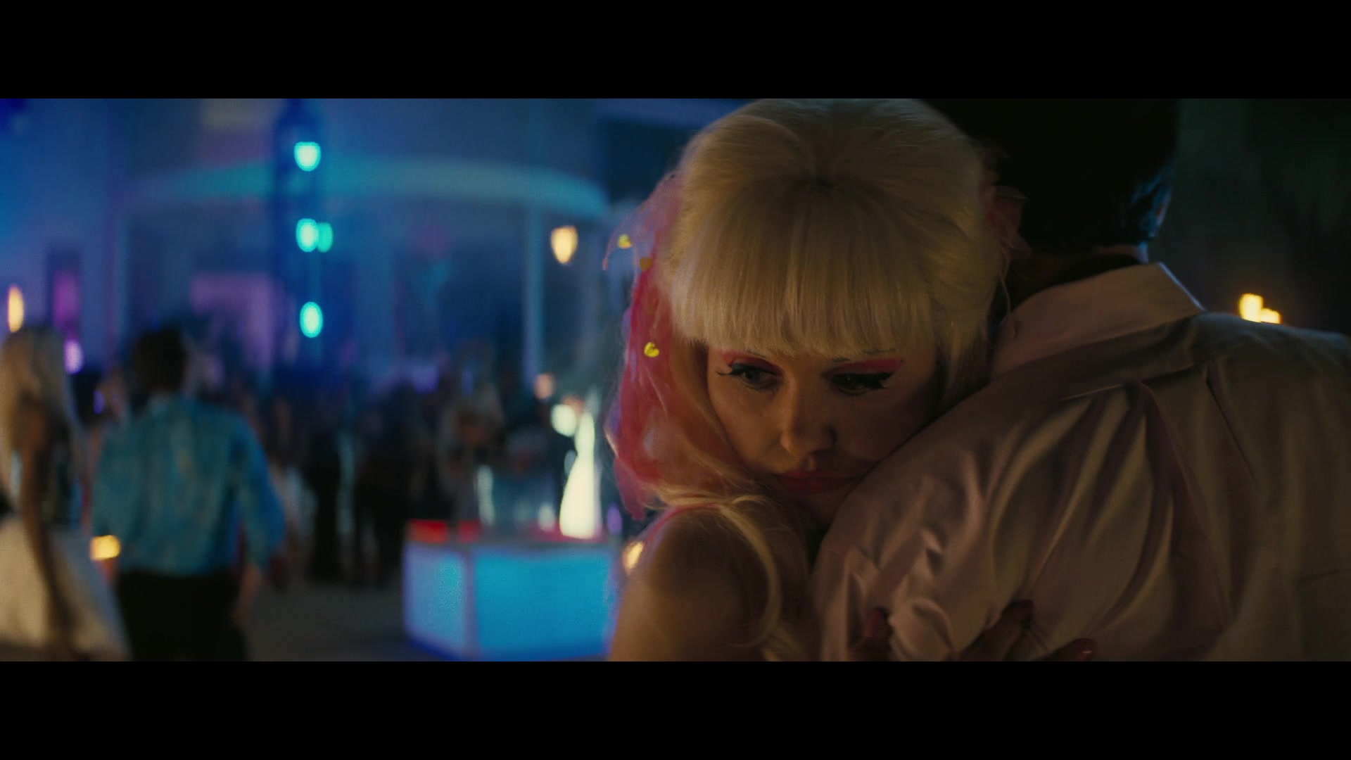 Angelyne_S01E03_Glow_in_the_Dark_Queen_of_the_Universe_1080p_ERW_005245.jpg