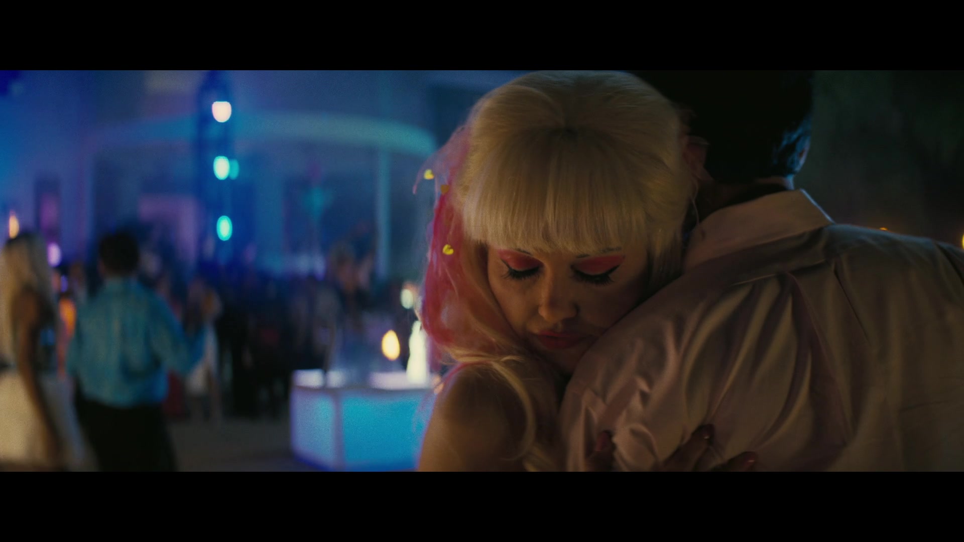 Angelyne_S01E03_Glow_in_the_Dark_Queen_of_the_Universe_1080p_ERW_005249.jpg