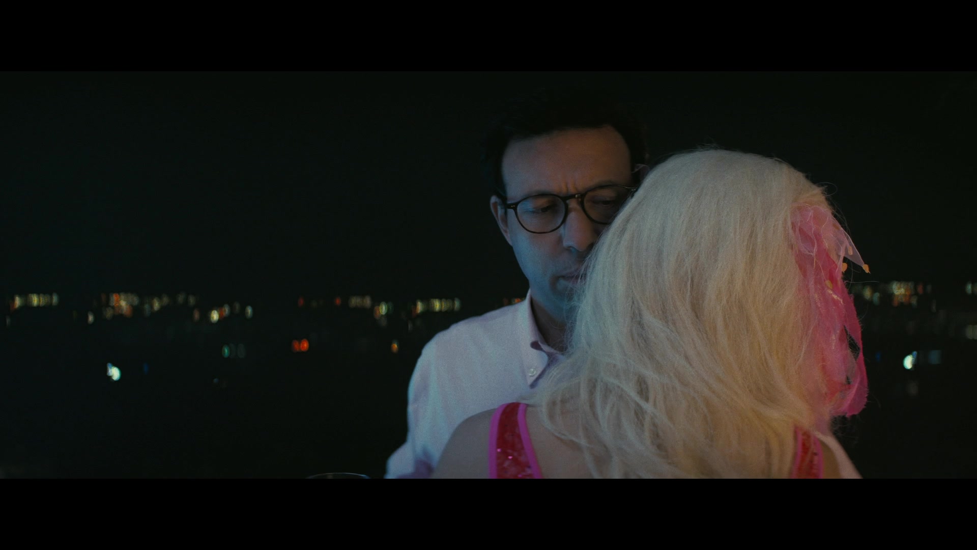 Angelyne_S01E03_Glow_in_the_Dark_Queen_of_the_Universe_1080p_ERW_005253.jpg