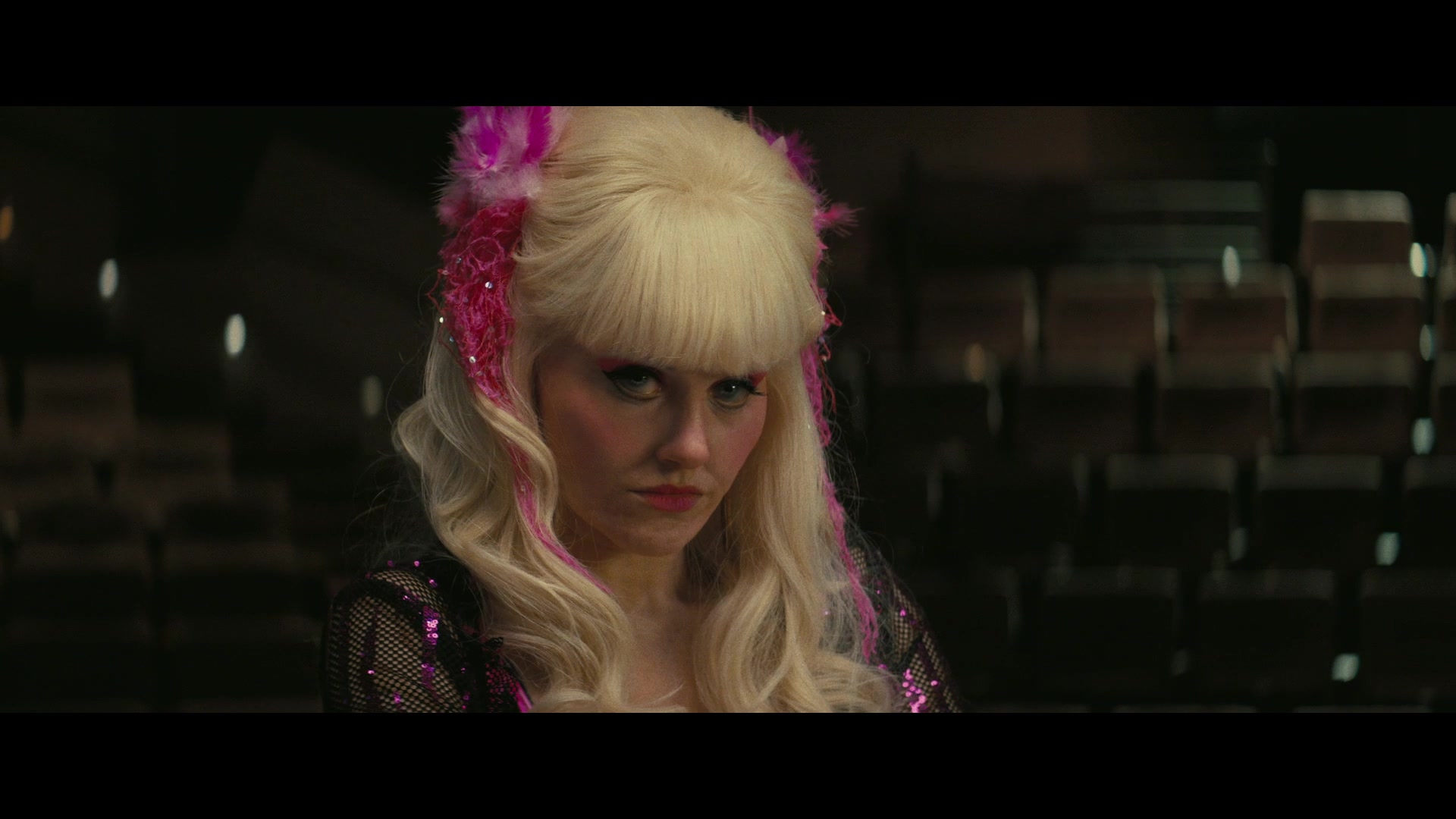 Angelyne_S01E04_The_Tease_1080p_ERW_000230.jpg
