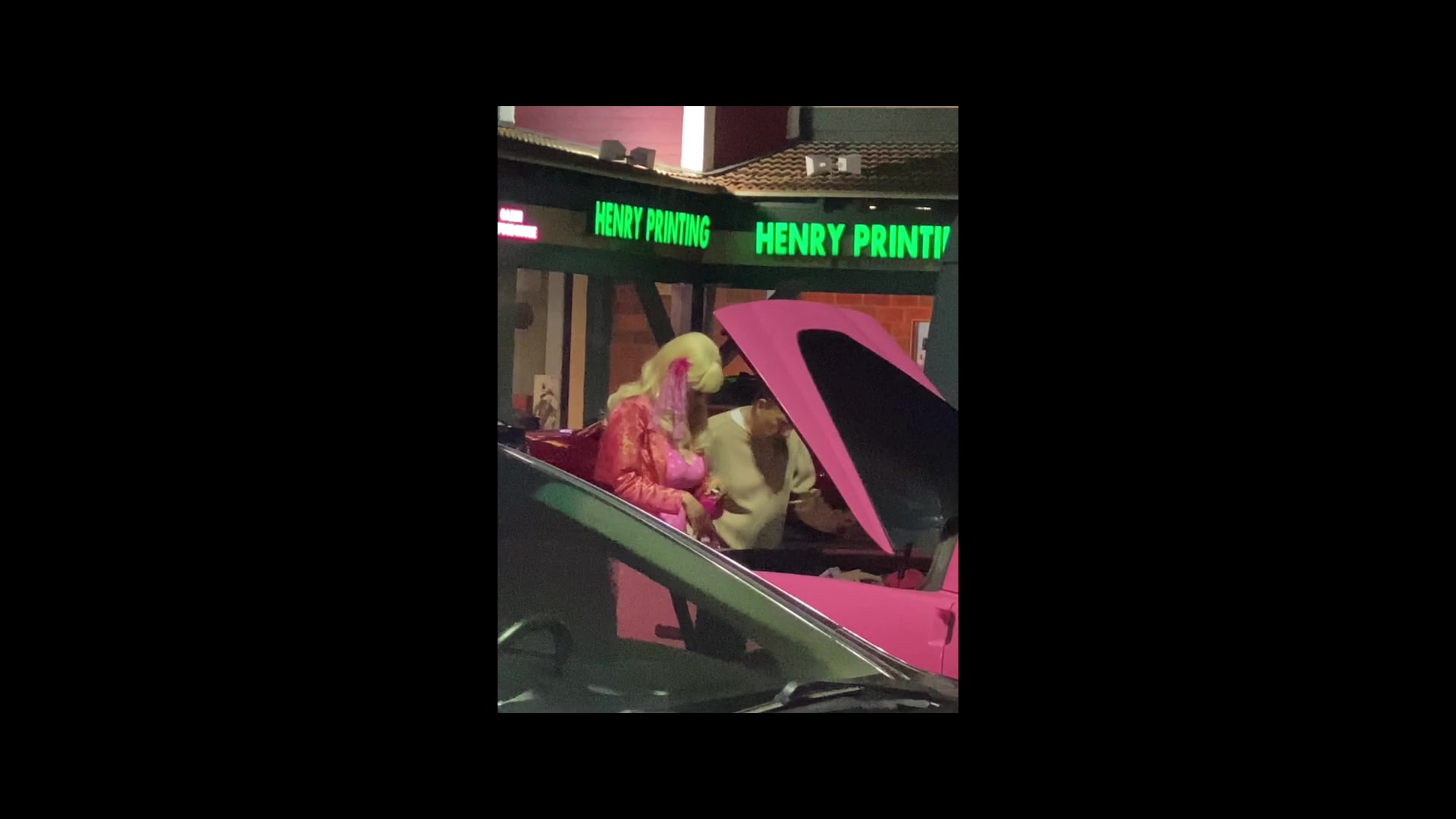 Angelyne_S01E04_The_Tease_1080p_ERW_000533.jpg