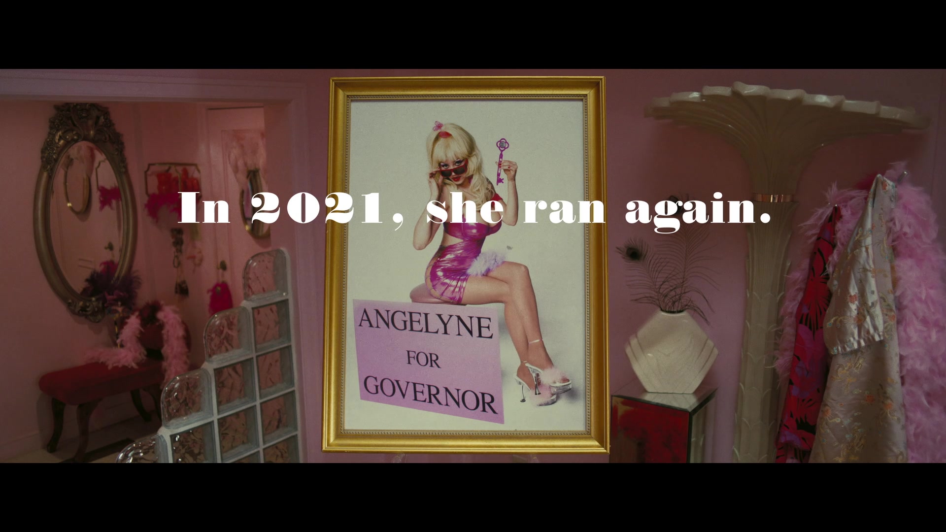 Angelyne_S01E04_The_Tease_1080p_ERW_000625.jpg