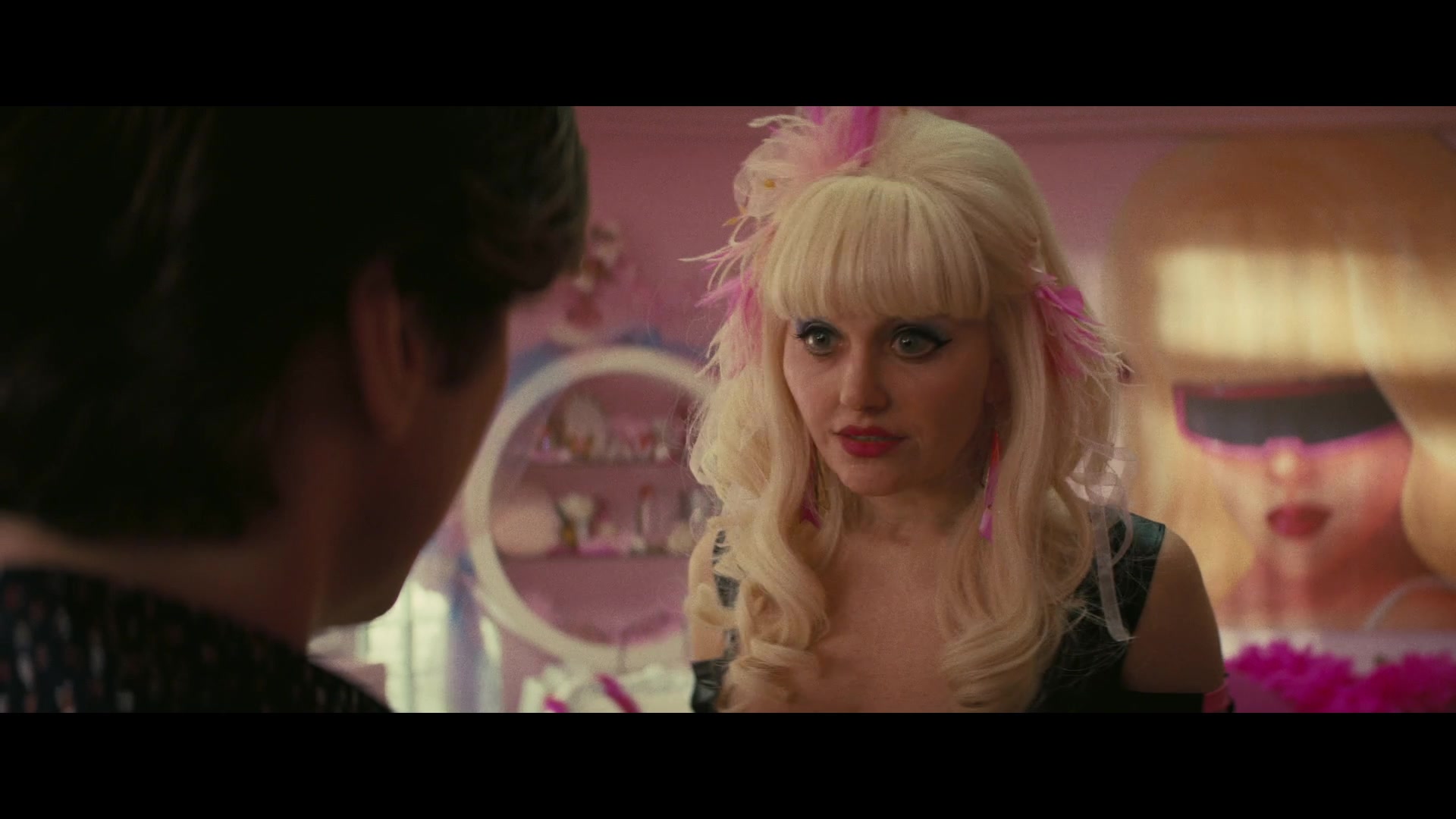 Angelyne_S01E04_The_Tease_1080p_ERW_001193.jpg