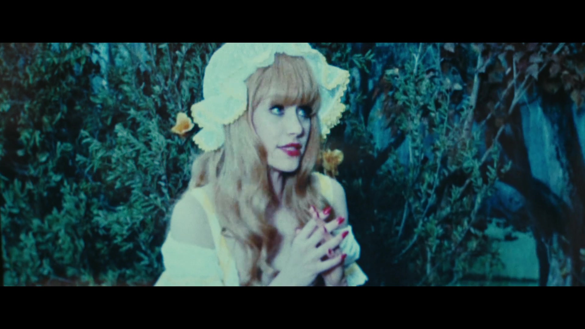 Angelyne_S01E04_The_Tease_1080p_ERW_001916.jpg