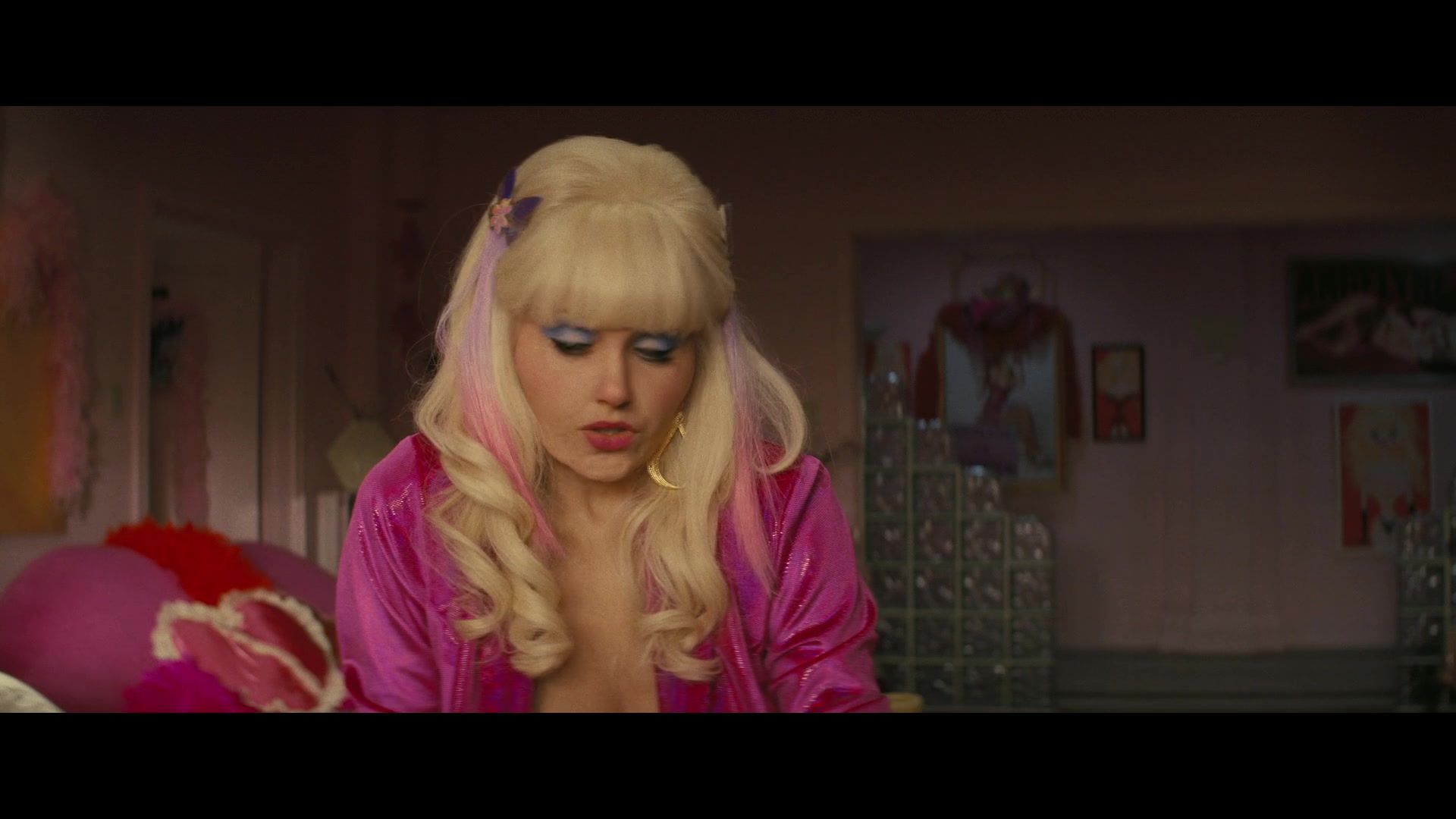 Angelyne_S01E04_The_Tease_1080p_ERW_002006.jpg
