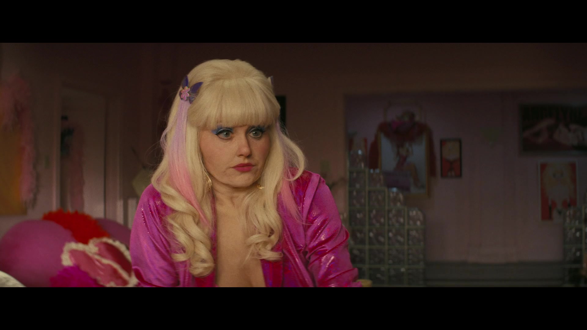 Angelyne_S01E04_The_Tease_1080p_ERW_002012.jpg