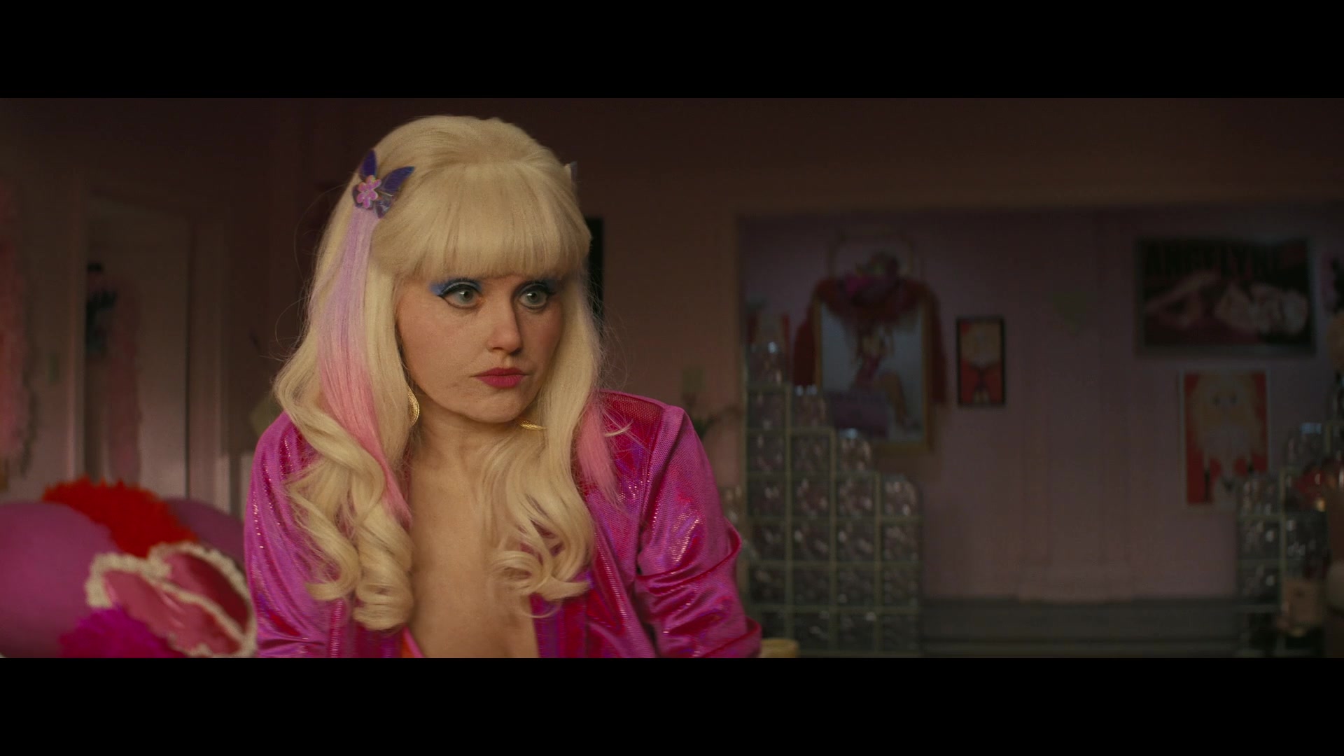 Angelyne_S01E04_The_Tease_1080p_ERW_002034.jpg
