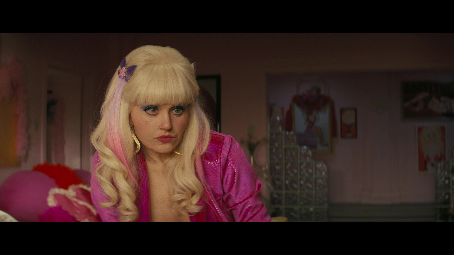 Angelyne_S01E04_The_Tease_1080p_ERW_002079.jpg