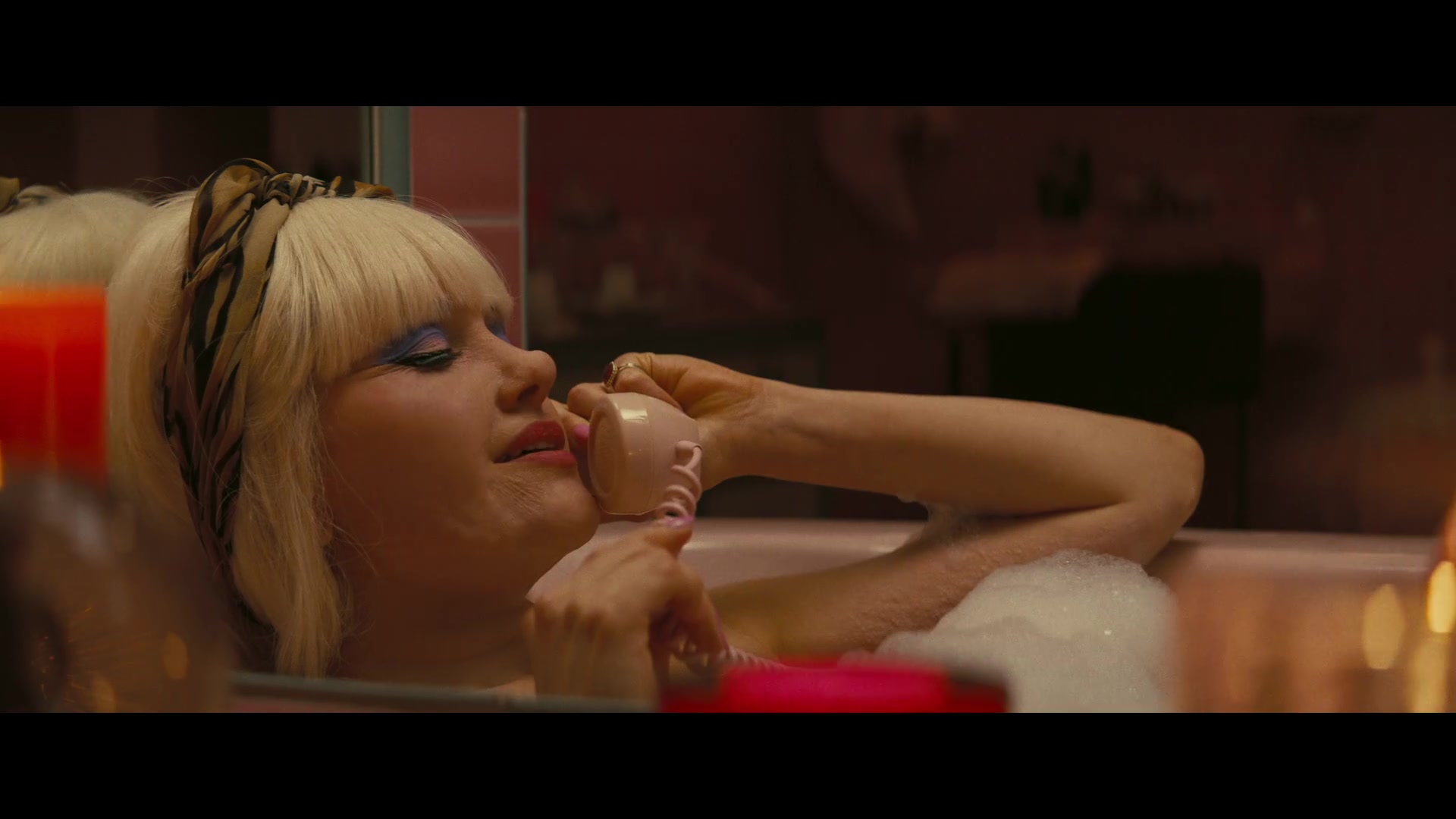 Angelyne_S01E04_The_Tease_1080p_ERW_002421.jpg