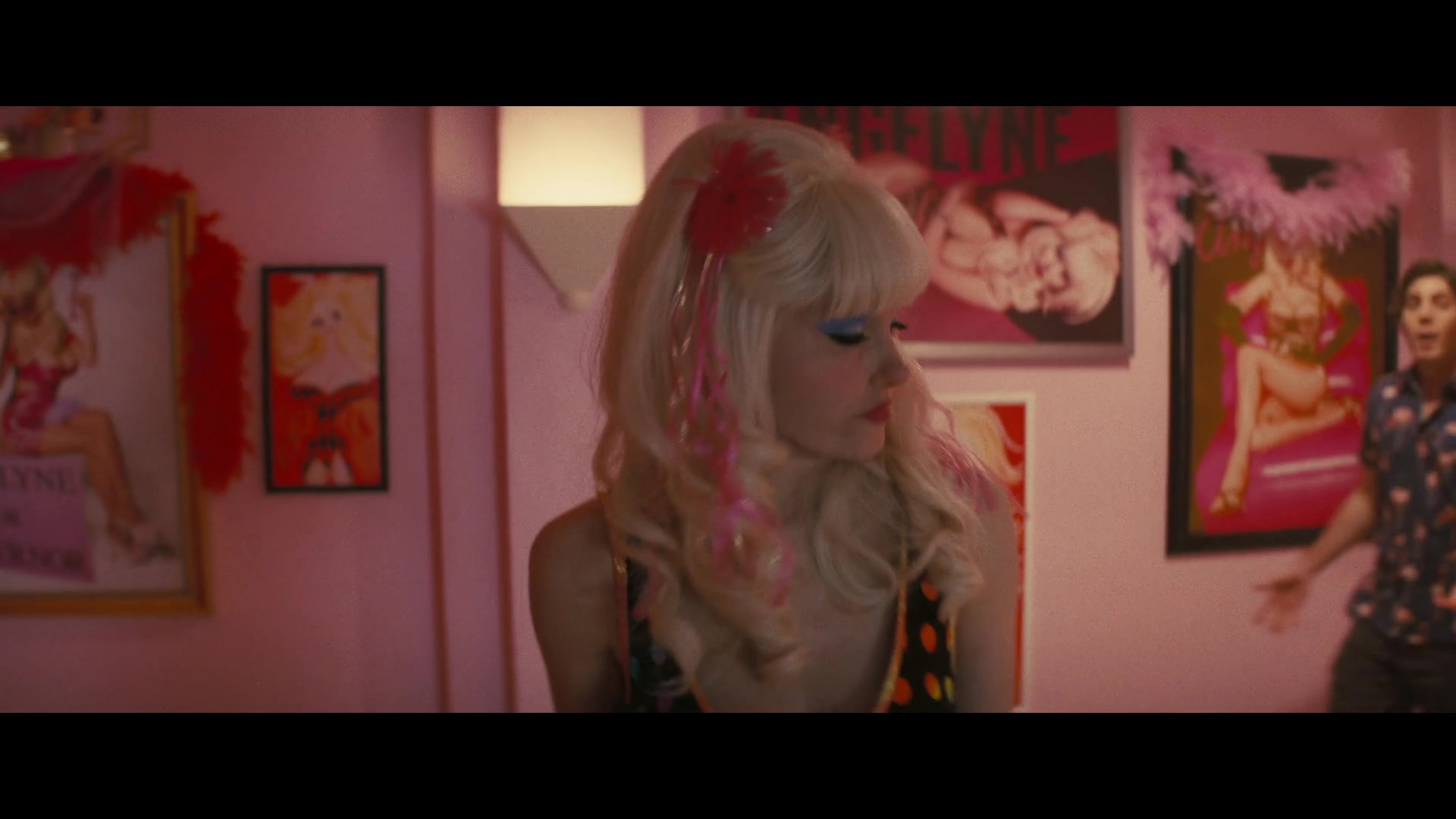 Angelyne_S01E04_The_Tease_1080p_ERW_003446.jpg