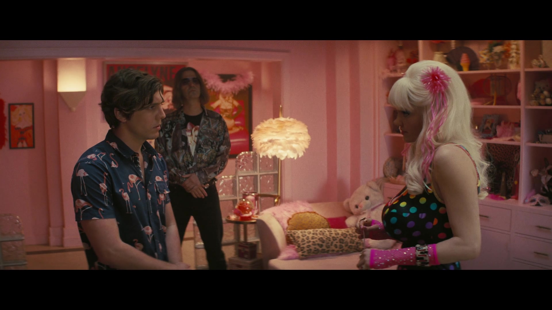 Angelyne_S01E04_The_Tease_1080p_ERW_003494.jpg