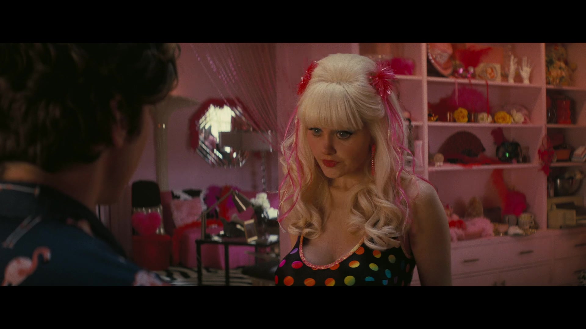 Angelyne_S01E04_The_Tease_1080p_ERW_003504.jpg