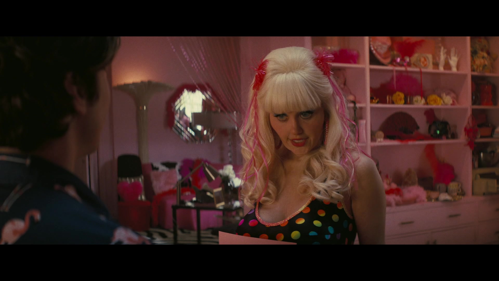 Angelyne_S01E04_The_Tease_1080p_ERW_003514.jpg