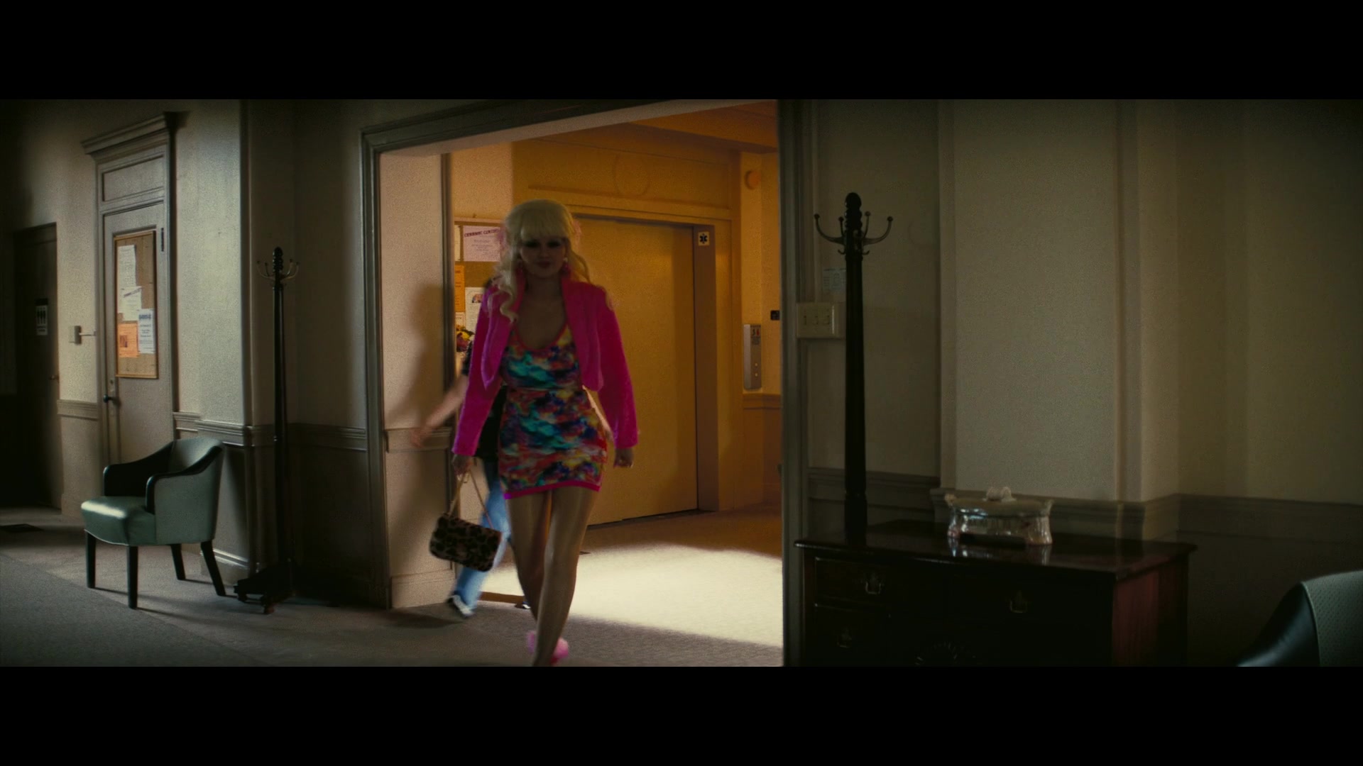 Angelyne_S01E04_The_Tease_1080p_ERW_003996.jpg