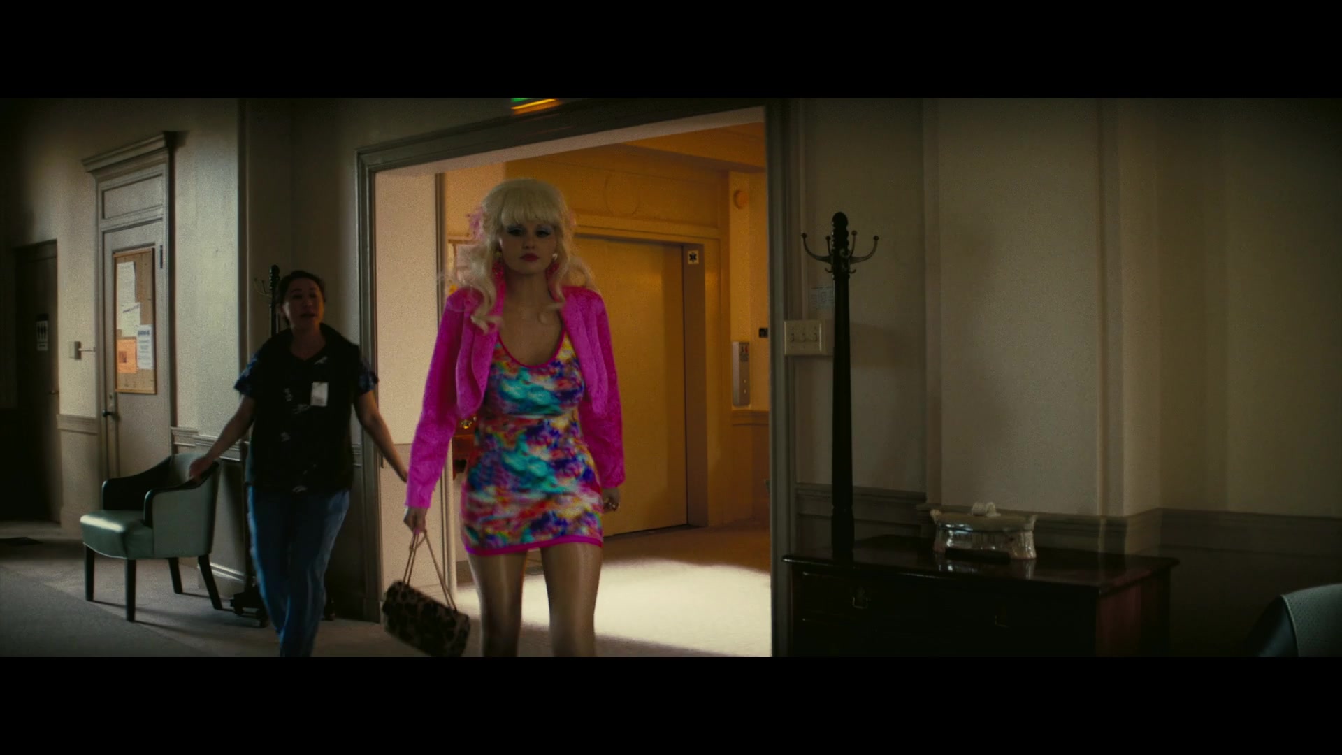 Angelyne_S01E04_The_Tease_1080p_ERW_003998.jpg