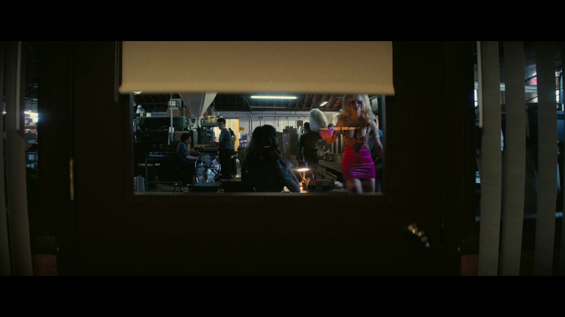 Angelyne_S01E04_The_Tease_1080p_ERW_004148.jpg