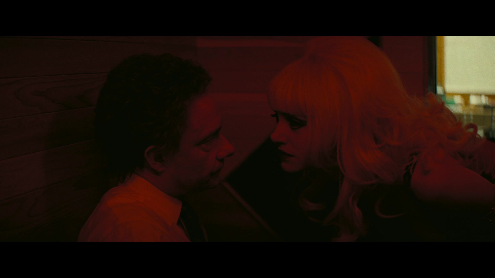 Angelyne_S01E04_The_Tease_1080p_ERW_004238.jpg
