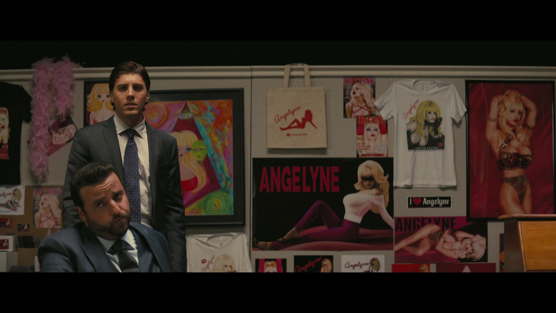 Angelyne_S01E04_The_Tease_1080p_ERW_005239.jpg
