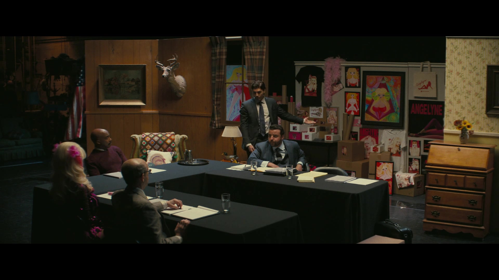 Angelyne_S01E04_The_Tease_1080p_ERW_005241.jpg