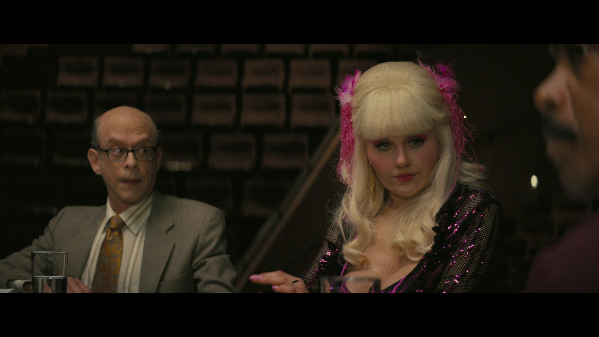 Angelyne_S01E04_The_Tease_1080p_ERW_005284.jpg