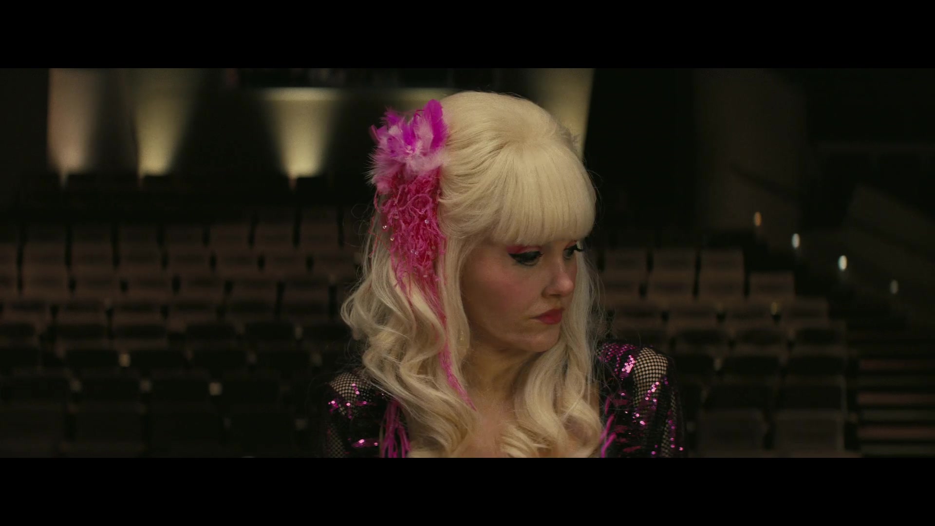 Angelyne_S01E04_The_Tease_1080p_ERW_005775.jpg
