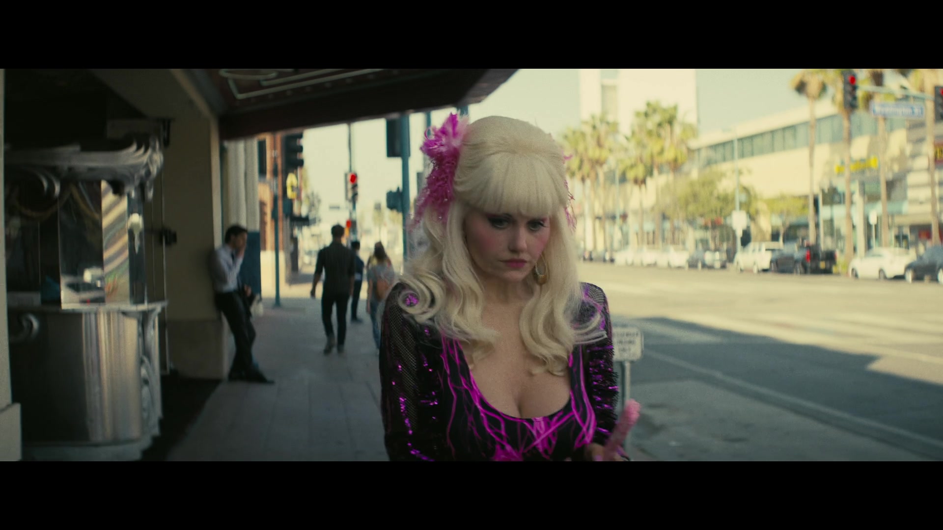 Angelyne_S01E04_The_Tease_1080p_ERW_005914.jpg