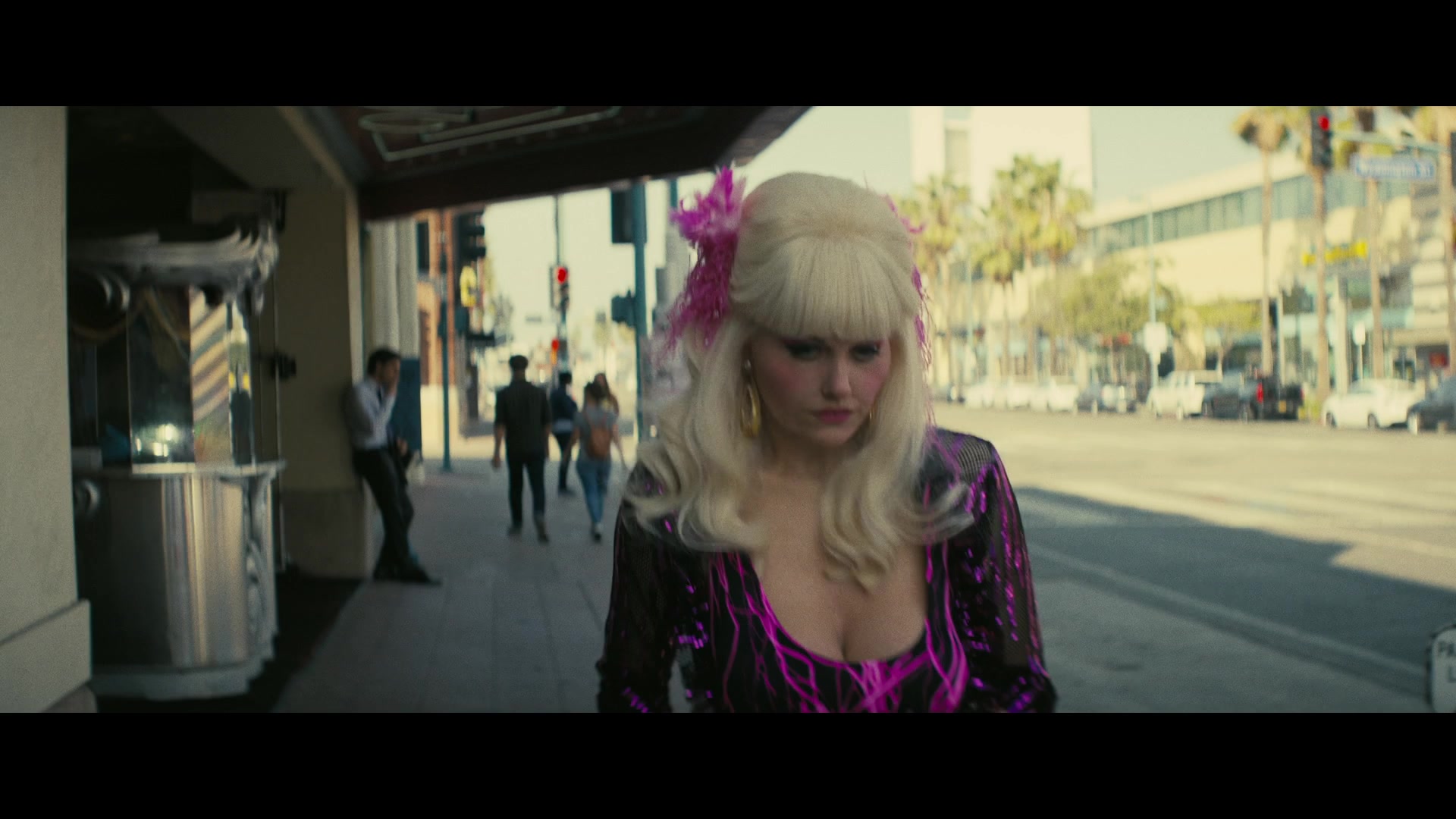 Angelyne_S01E04_The_Tease_1080p_ERW_005915.jpg