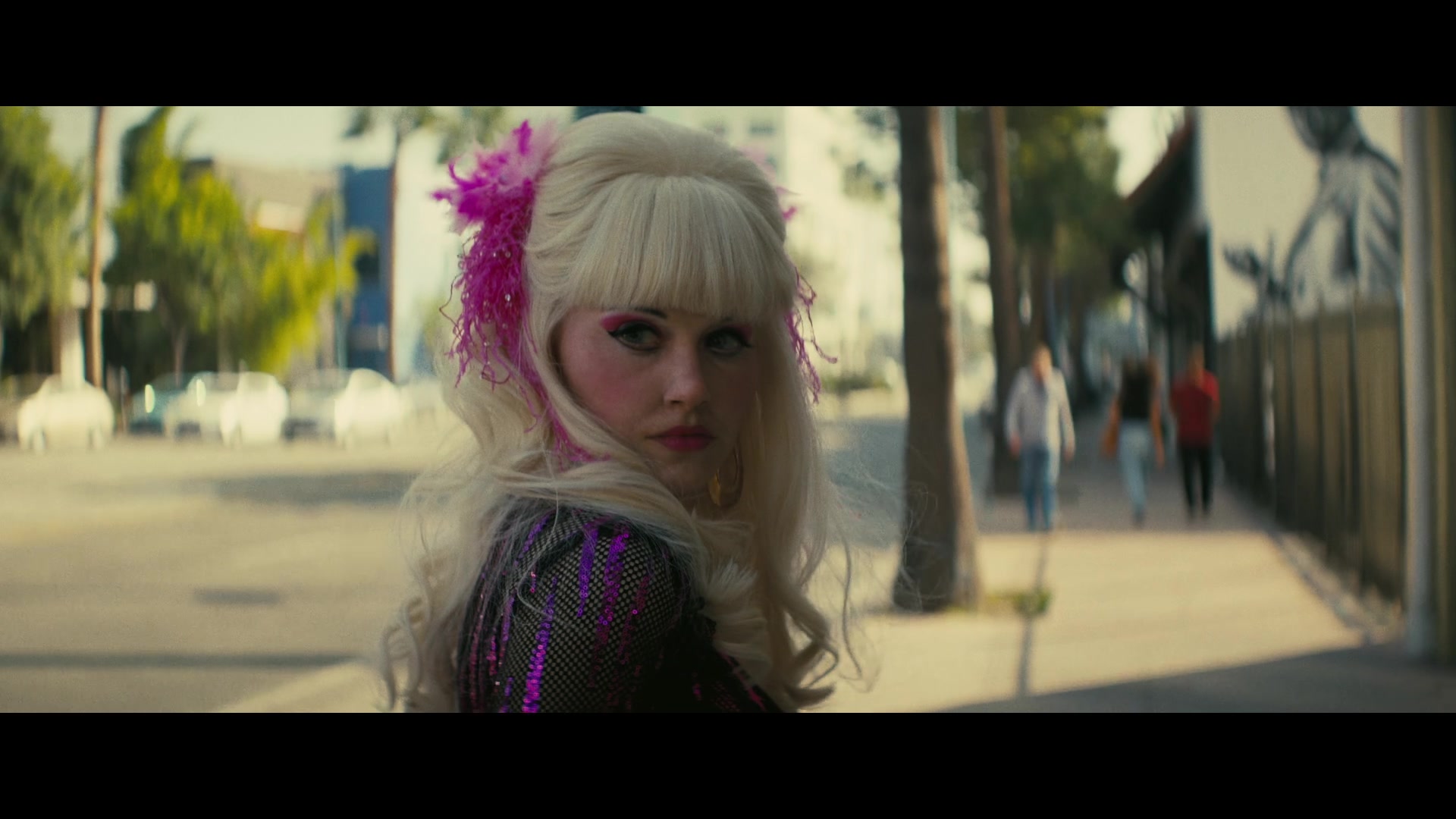 Angelyne_S01E04_The_Tease_1080p_ERW_005935.jpg