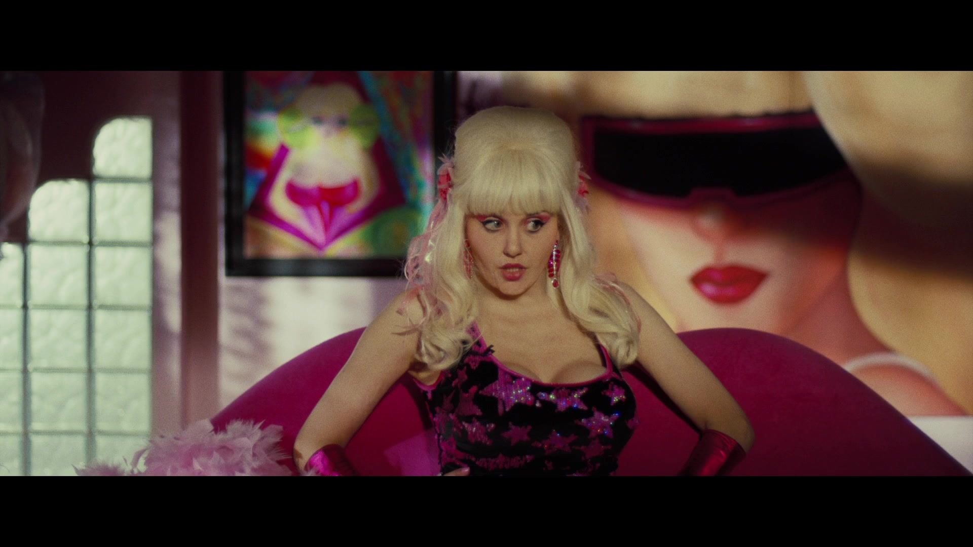 Angelyne_S01E04_The_Tease_1080p_ERW_006037.jpg