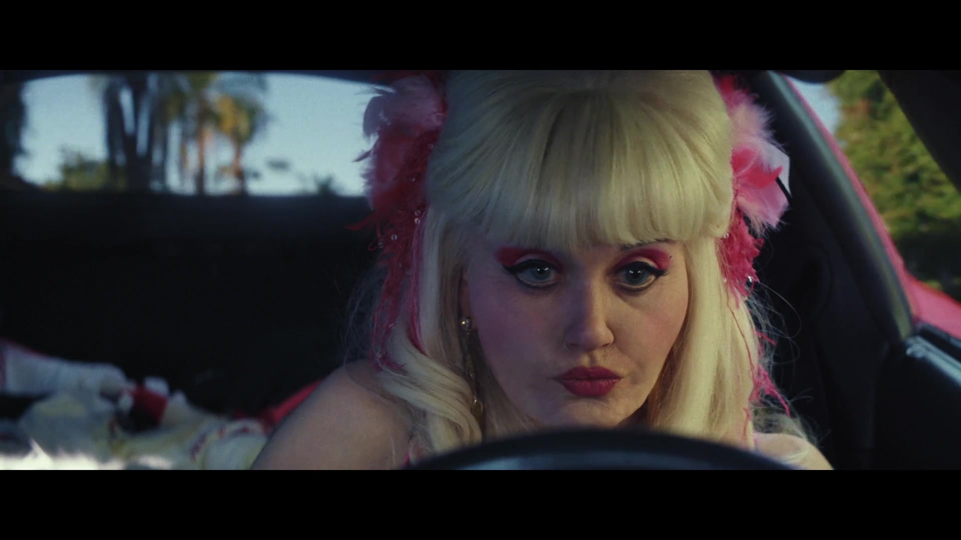 Angelyne_S01E04_The_Tease_1080p_ERW_006170.jpg