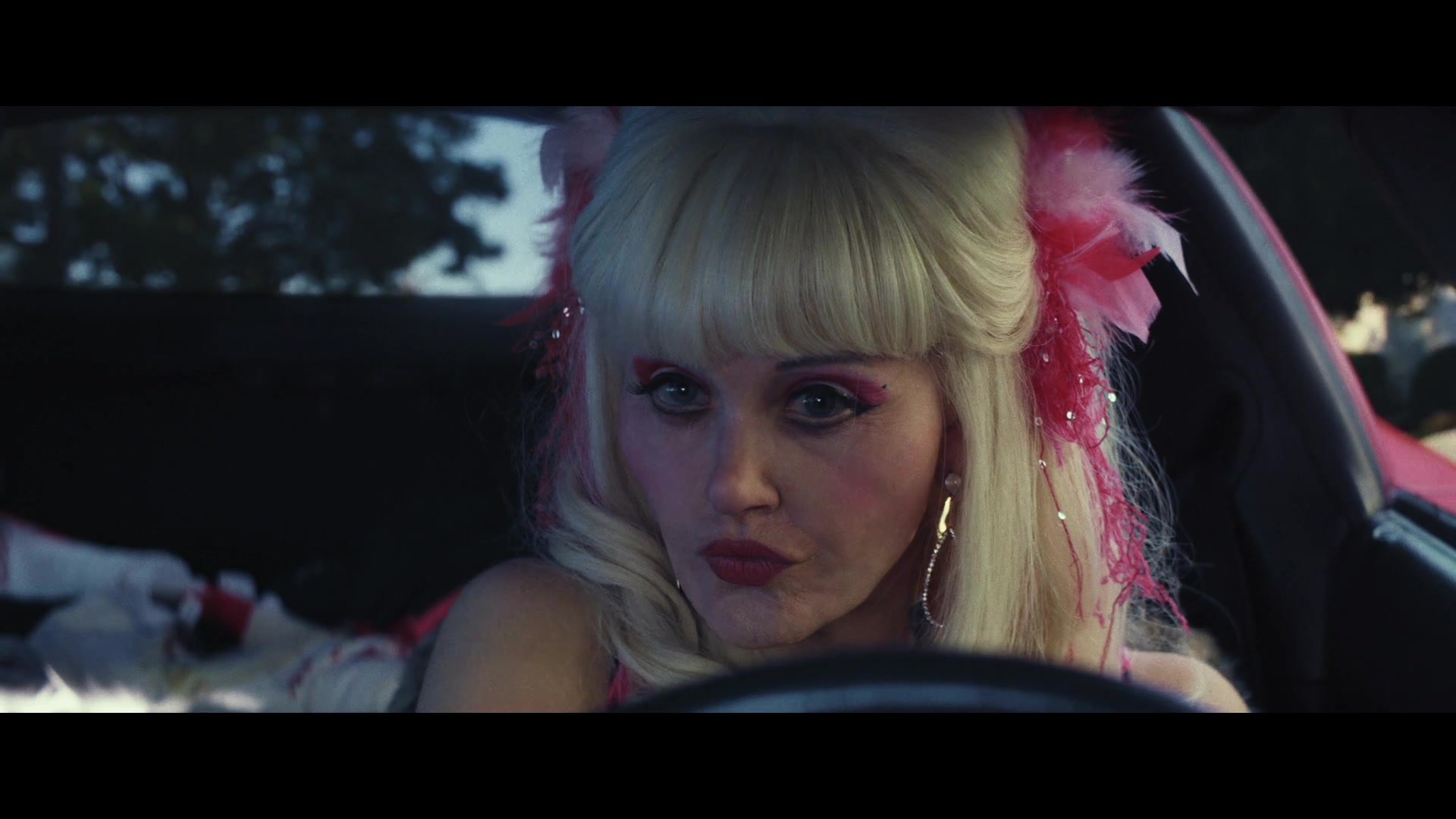Angelyne_S01E04_The_Tease_1080p_ERW_006198.jpg