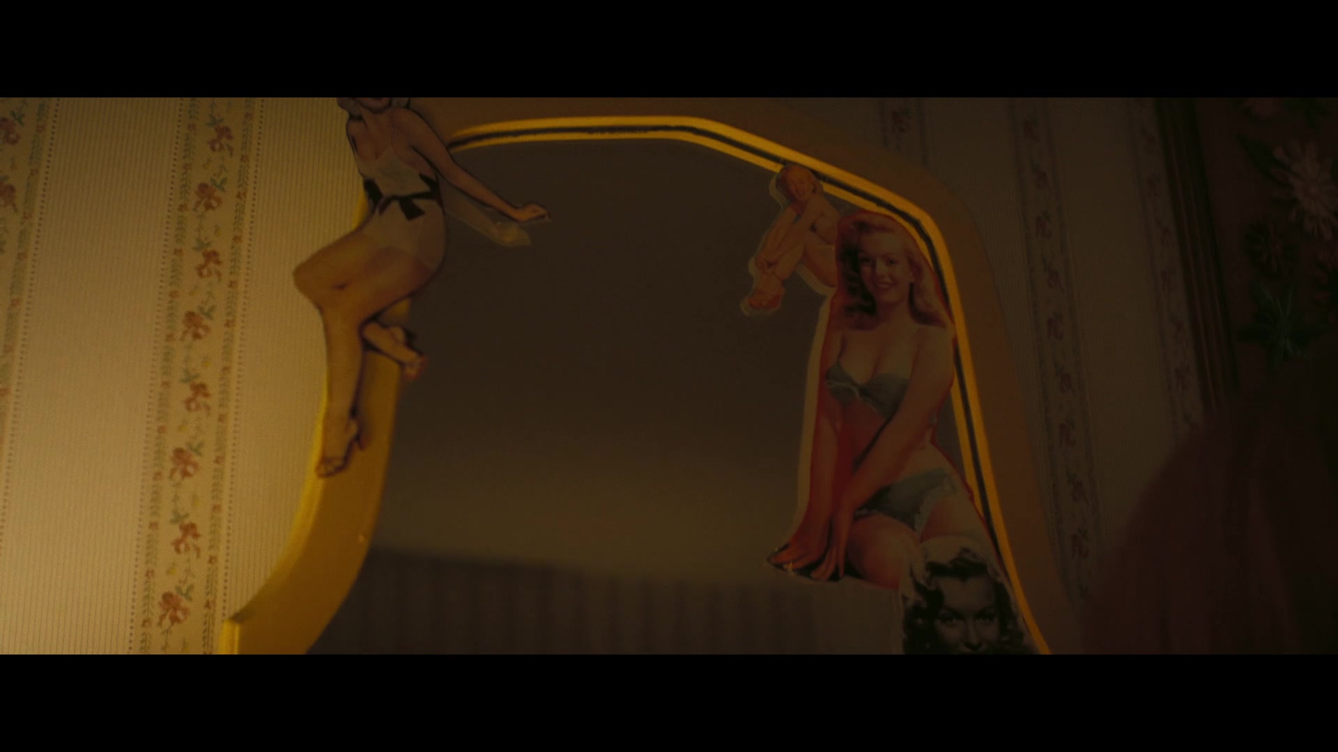 Angelyne_S01E05_Pink_Clouds_1080p_ERW_002477.jpg